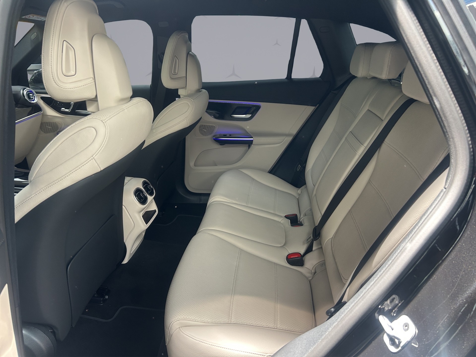 MERCEDES-BENZ GLC 200 Avantgarde 4matic-image-10