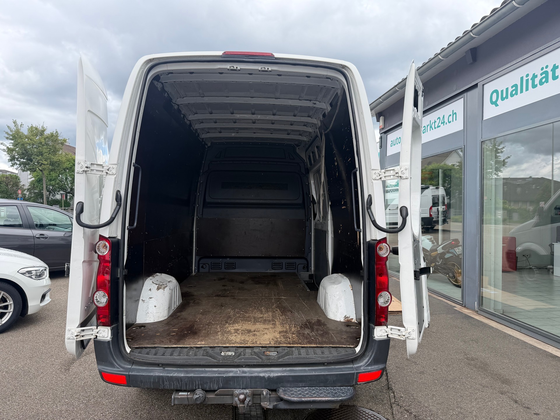 VW Crafter 35 2.0 TDI CR-image-10