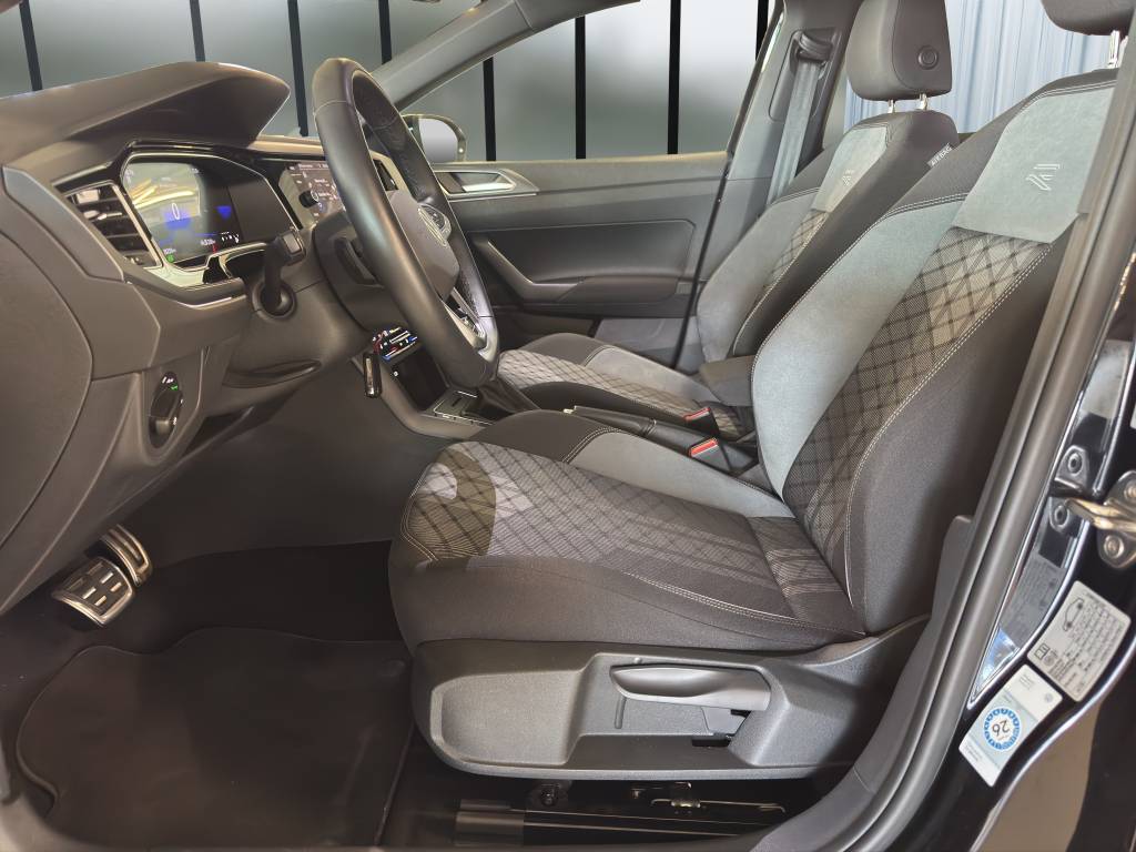 VW Taigo 1.0 TSI R-Line DSG-image-7