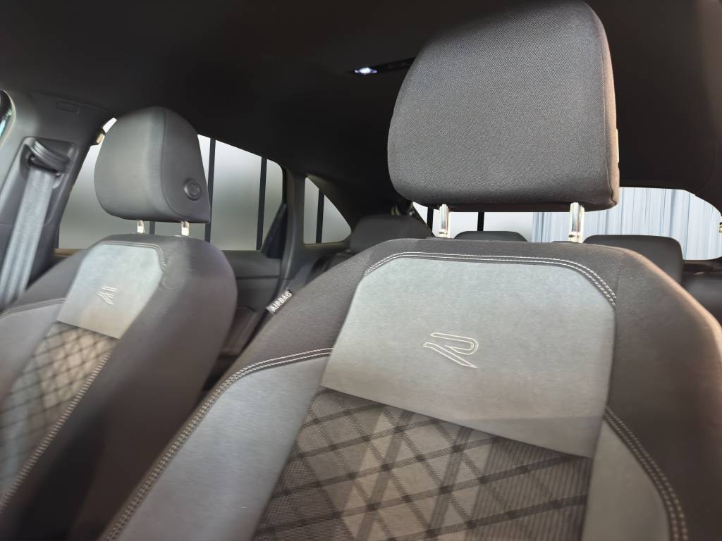 VW Taigo 1.0 TSI R-Line DSG-image-9