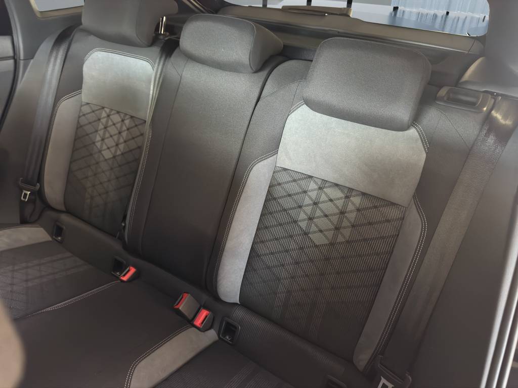 VW Taigo 1.0 TSI R-Line DSG-image-8