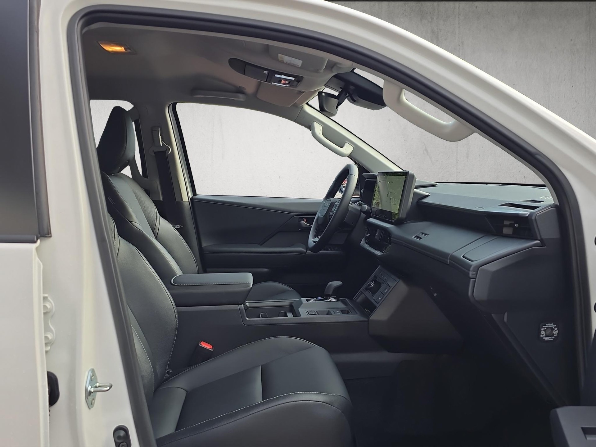 TOYOTA Hilux Double Cab.-Pick-up 59KWh Style-image-13