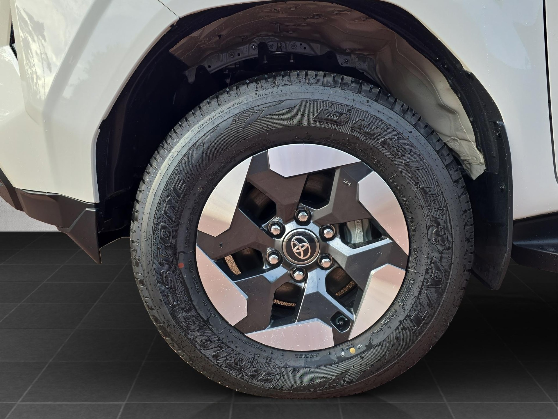 TOYOTA Hilux Double Cab.-Pick-up 59KWh Style-image-14