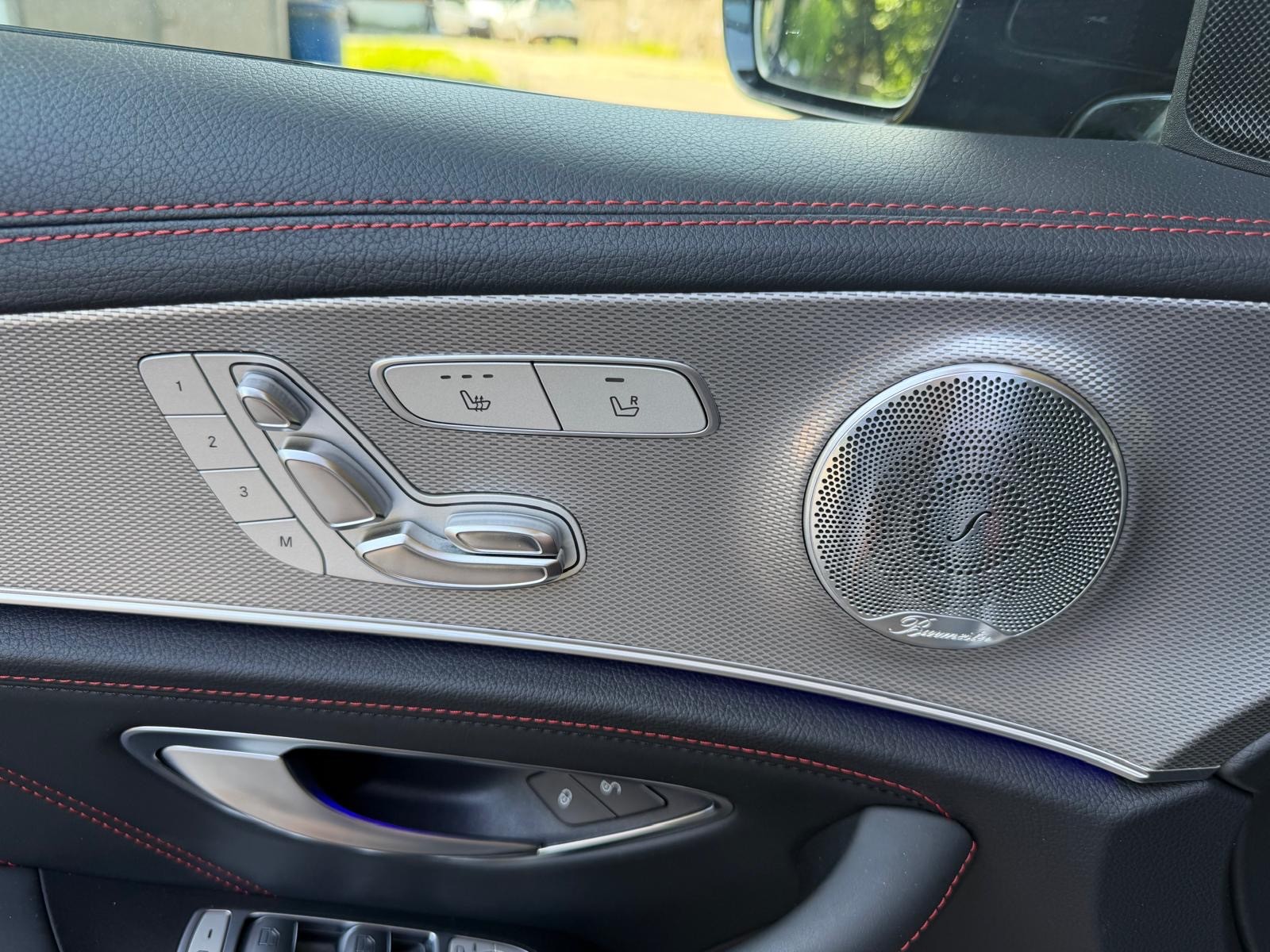 MERCEDES-BENZ E 43 AMG 4Matic 9G-Tronic-image-15
