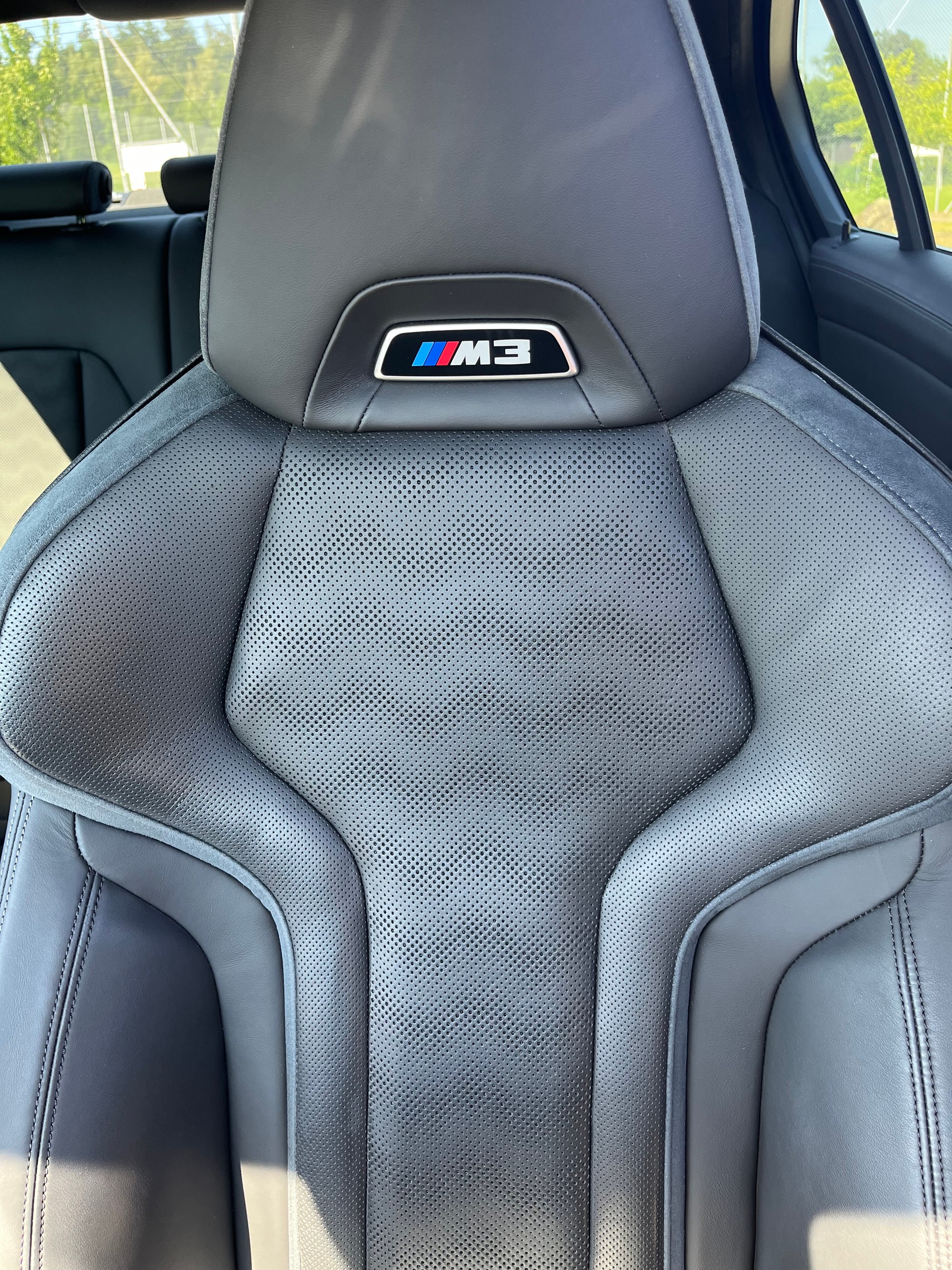 BMW M3 Competition xDrive Werksgarantie bis 11.2027 Gratis Service 10 Jahre oder 100000Km All Black-image-7