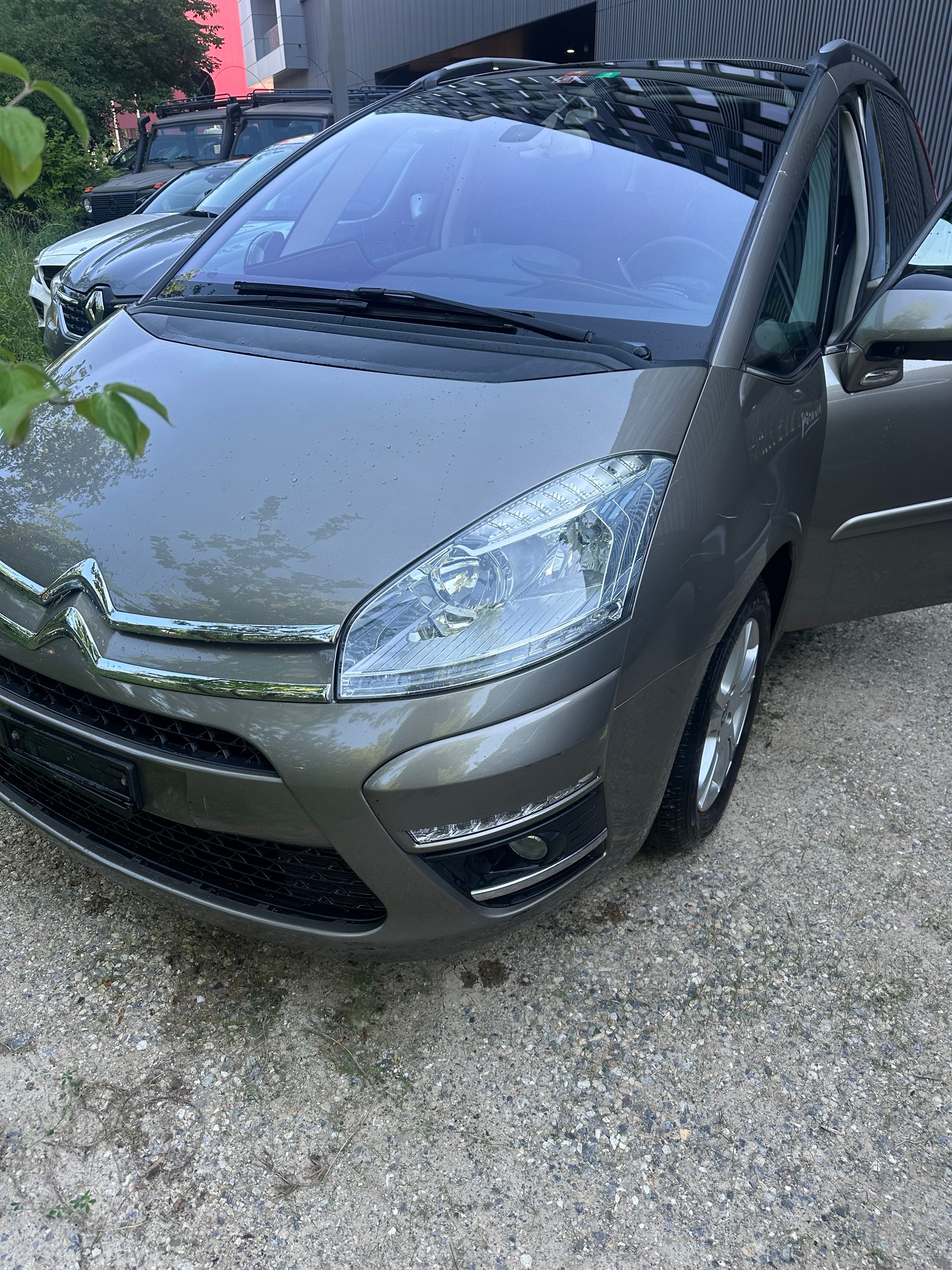 CITROEN Grand C4 Picasso 1.6 HDI 16V Attraction EGS6-image-7