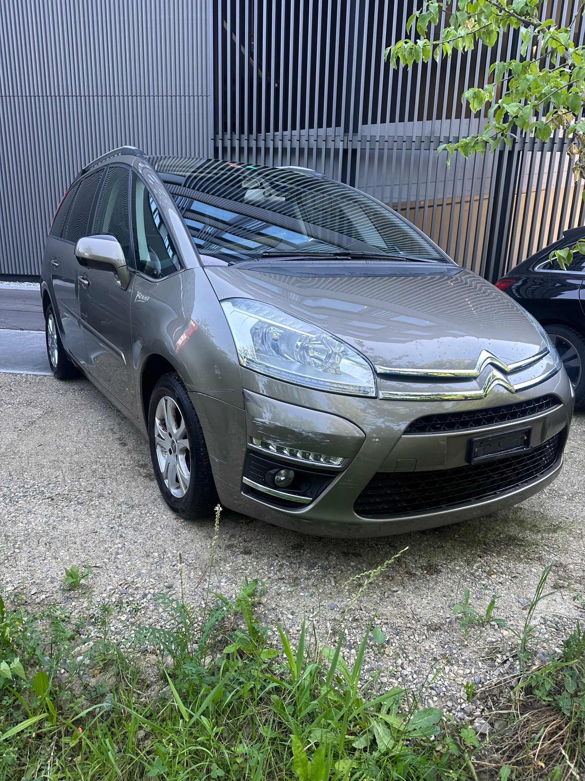 CITROEN Grand C4 Picasso 1.6 HDI 16V Attraction EGS6-image-0