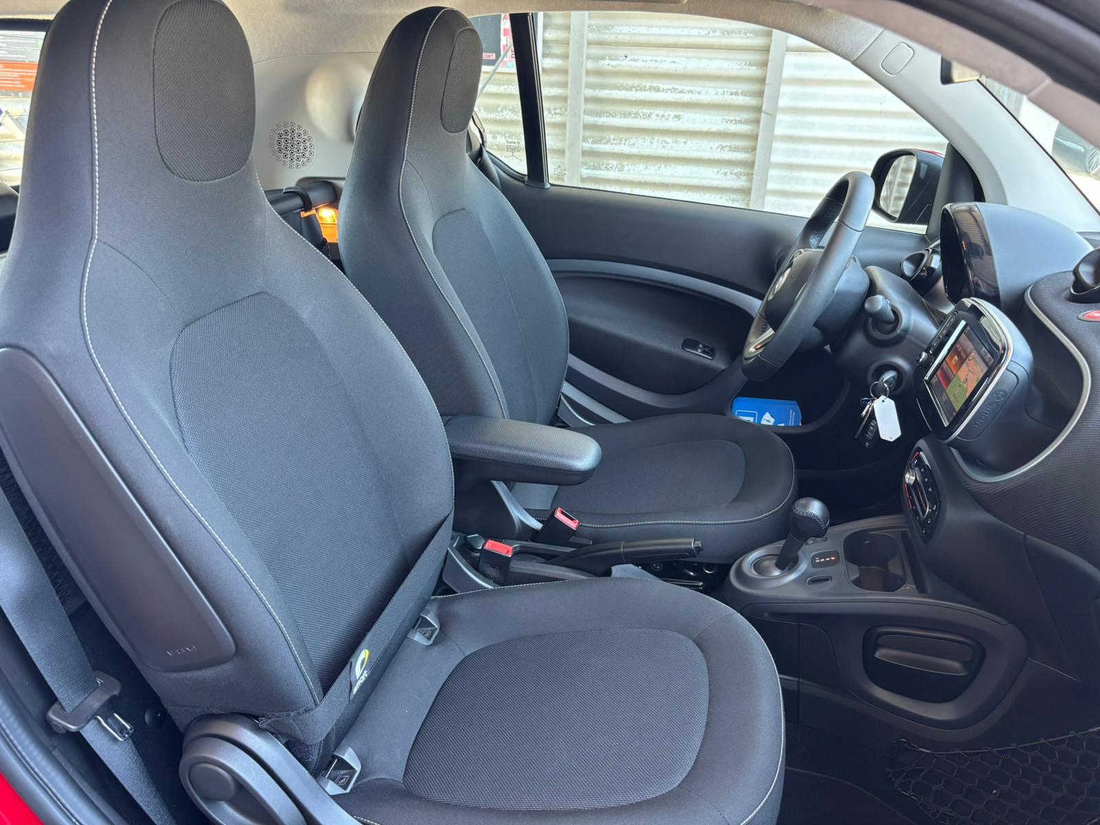 SMART Fortwo Coupé 0.9 Passion twinamic-image-8