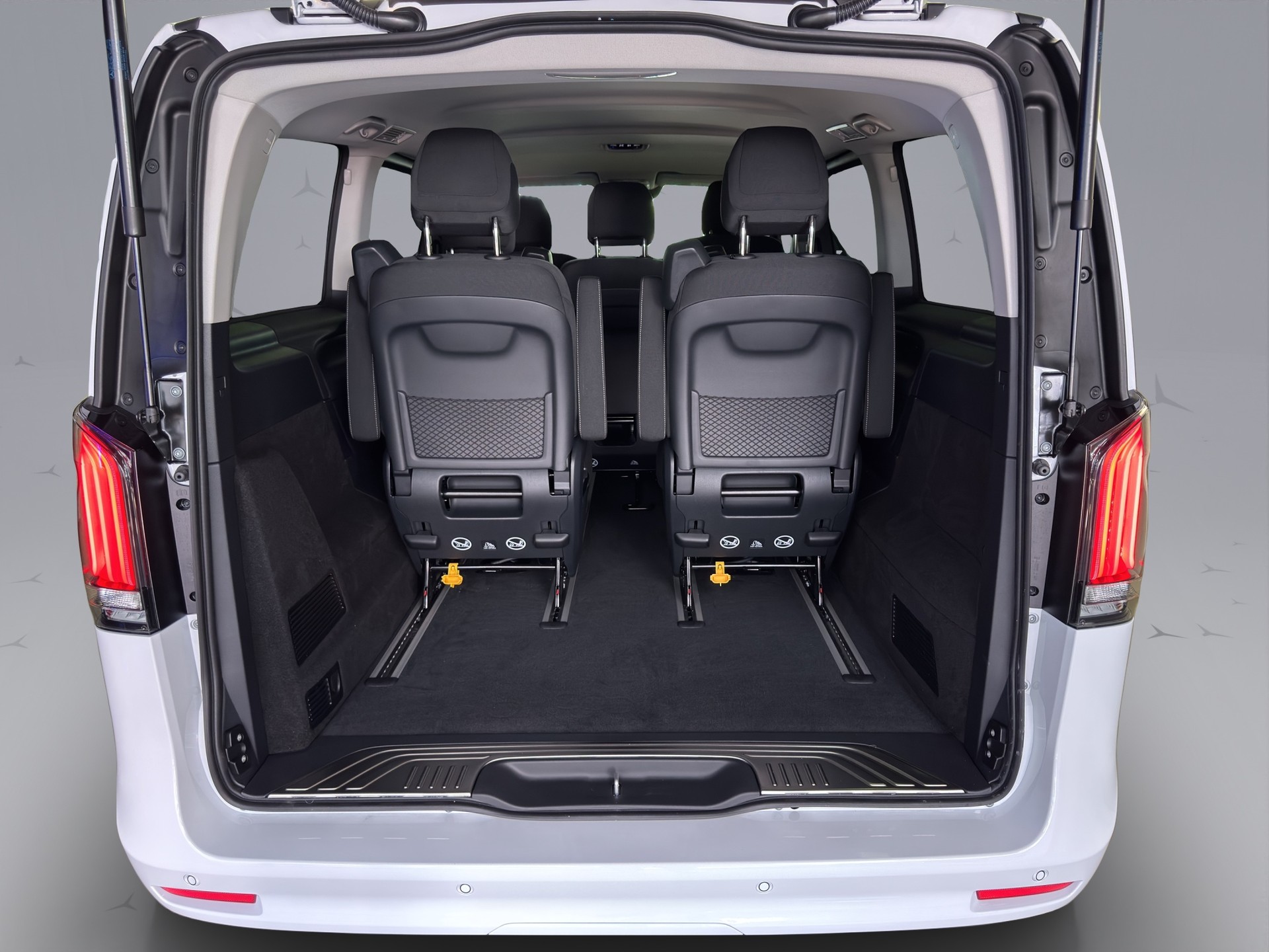 MERCEDES-BENZ V 250 d Style lang Van Trend ll-image-17