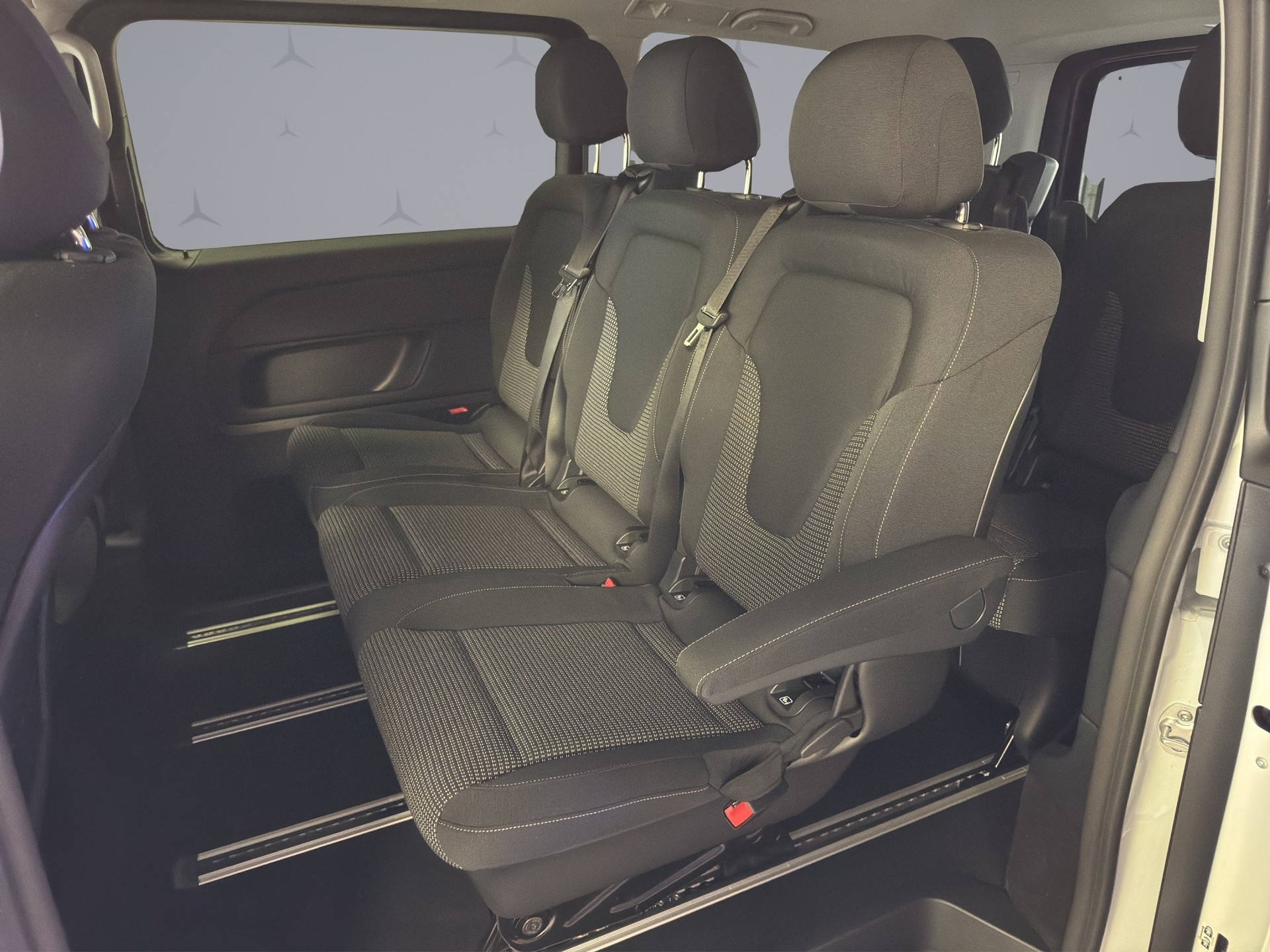 MERCEDES-BENZ V 250 d Style lang Van Trend ll-image-9