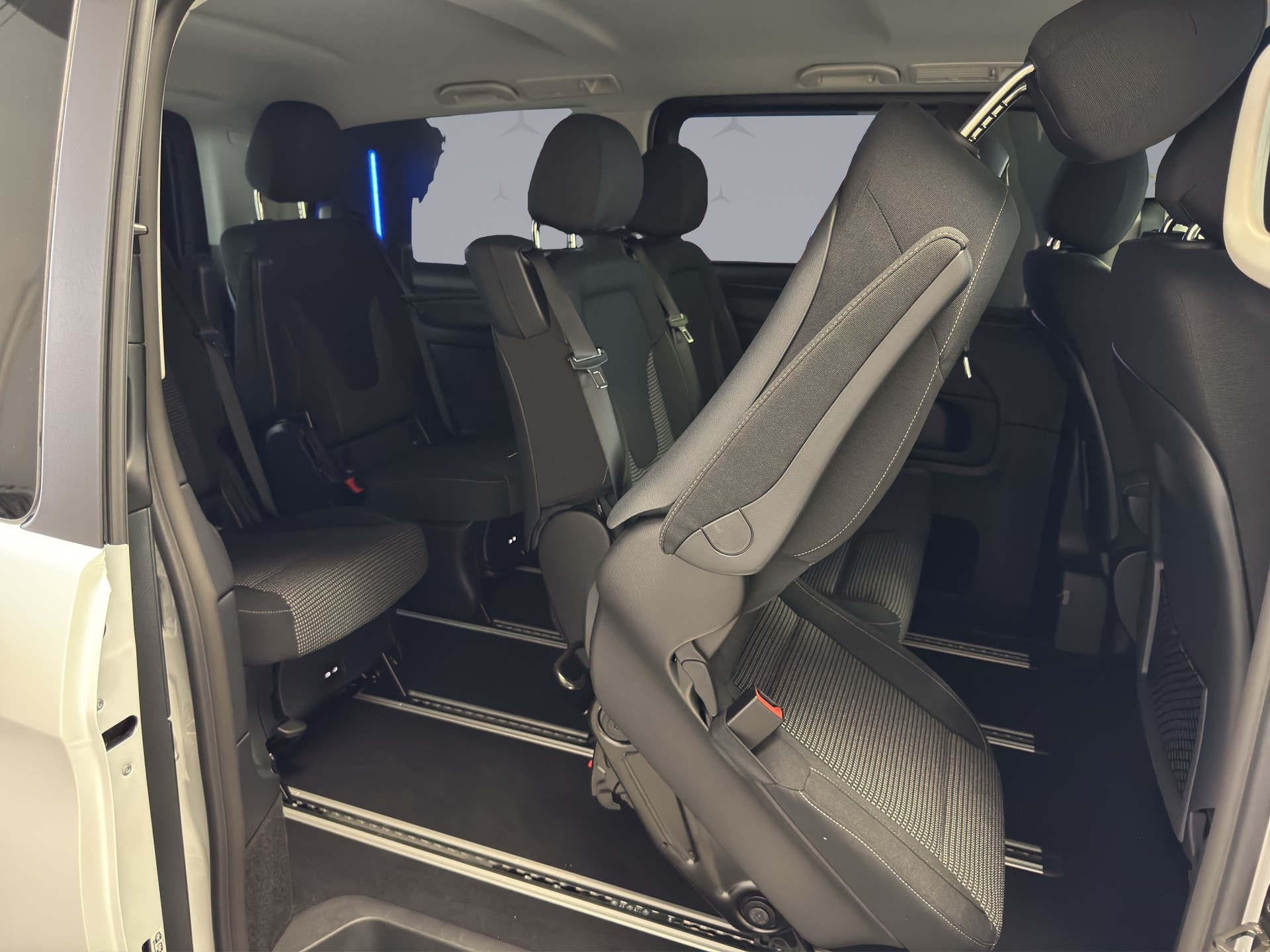 MERCEDES-BENZ V 250 d Style lang Van Trend ll-image-16