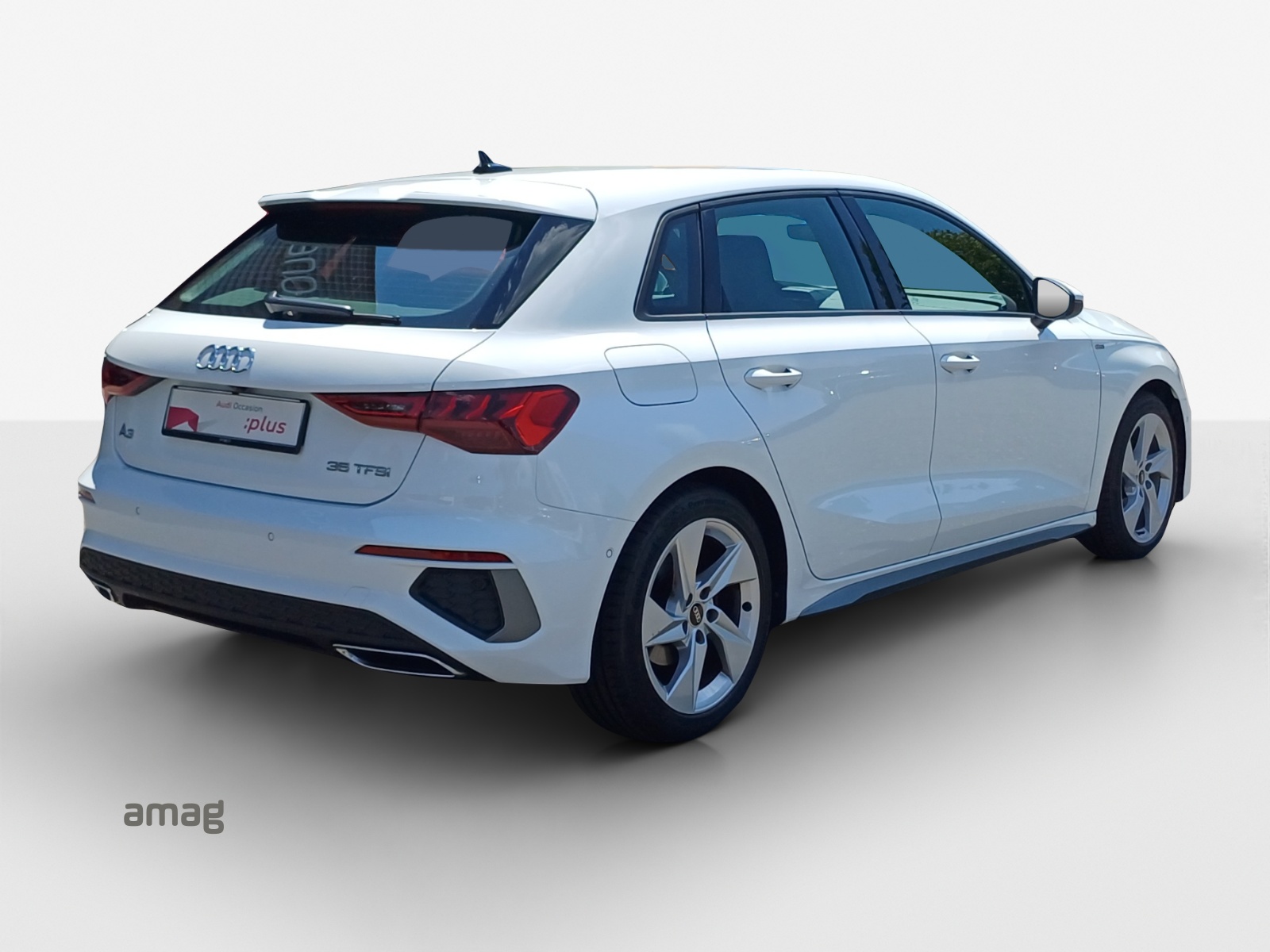 AUDI A3 Sportback 35 TFSI S line Attraction S-tronic-image-4