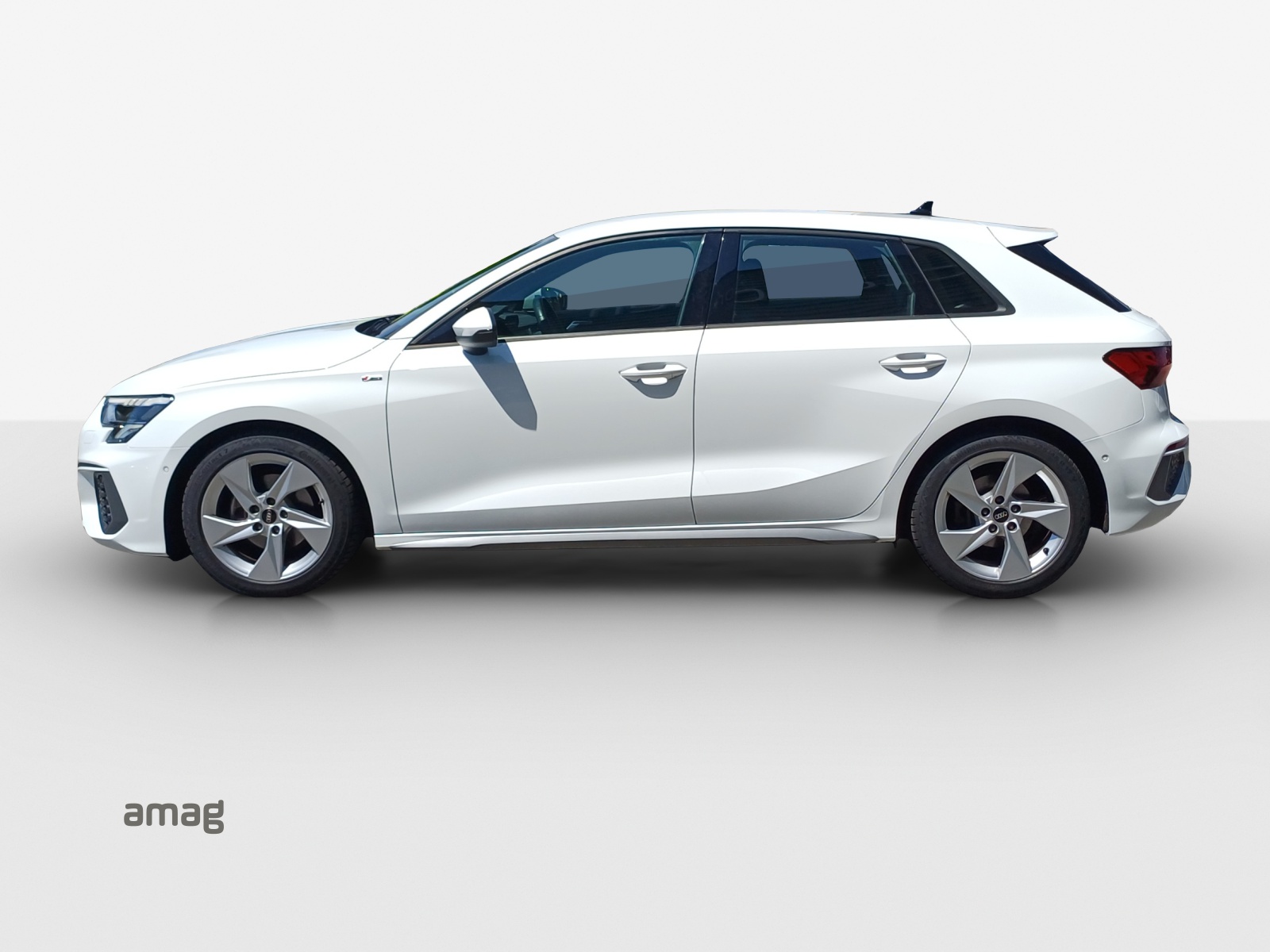 AUDI A3 Sportback 35 TFSI S line Attraction S-tronic-image-1