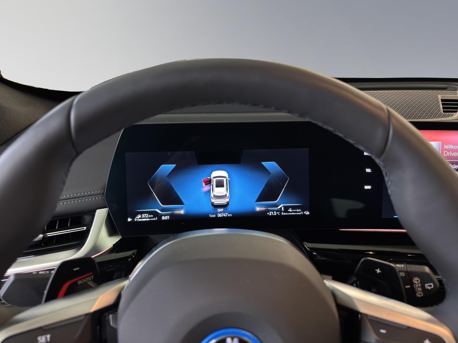 BMW X1 30e xDrive paddles-image-7
