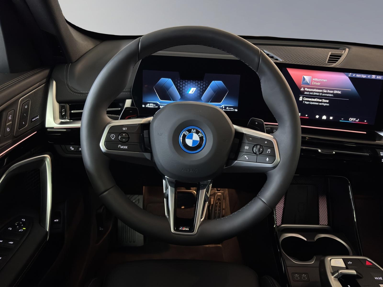 BMW X1 30e xDrive paddles-image-11