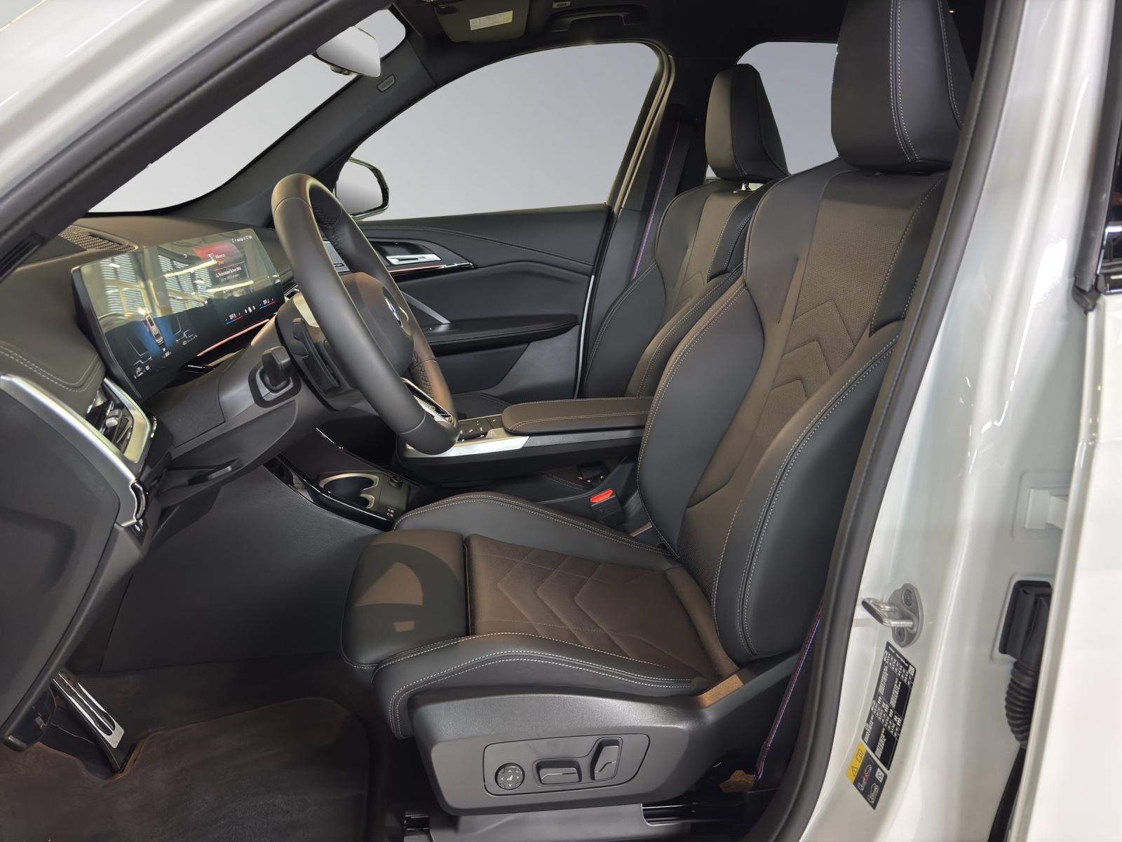 BMW X1 30e xDrive paddles-image-6