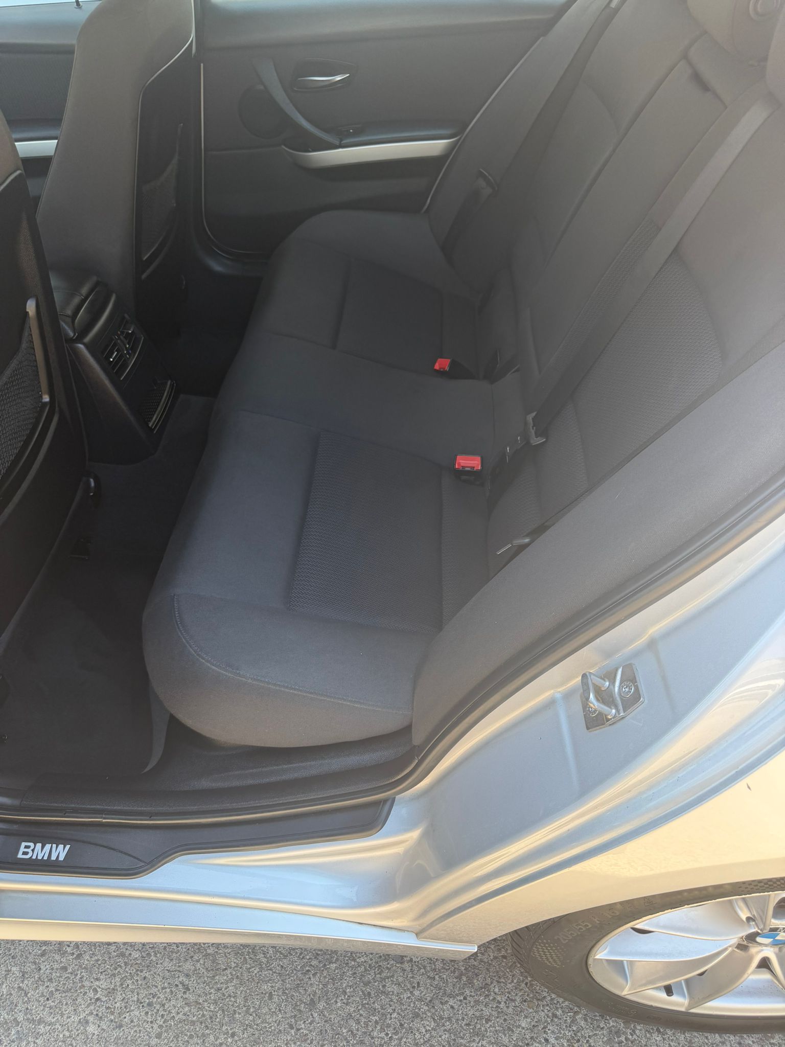 BMW 320i Touring Steptronic-image-7