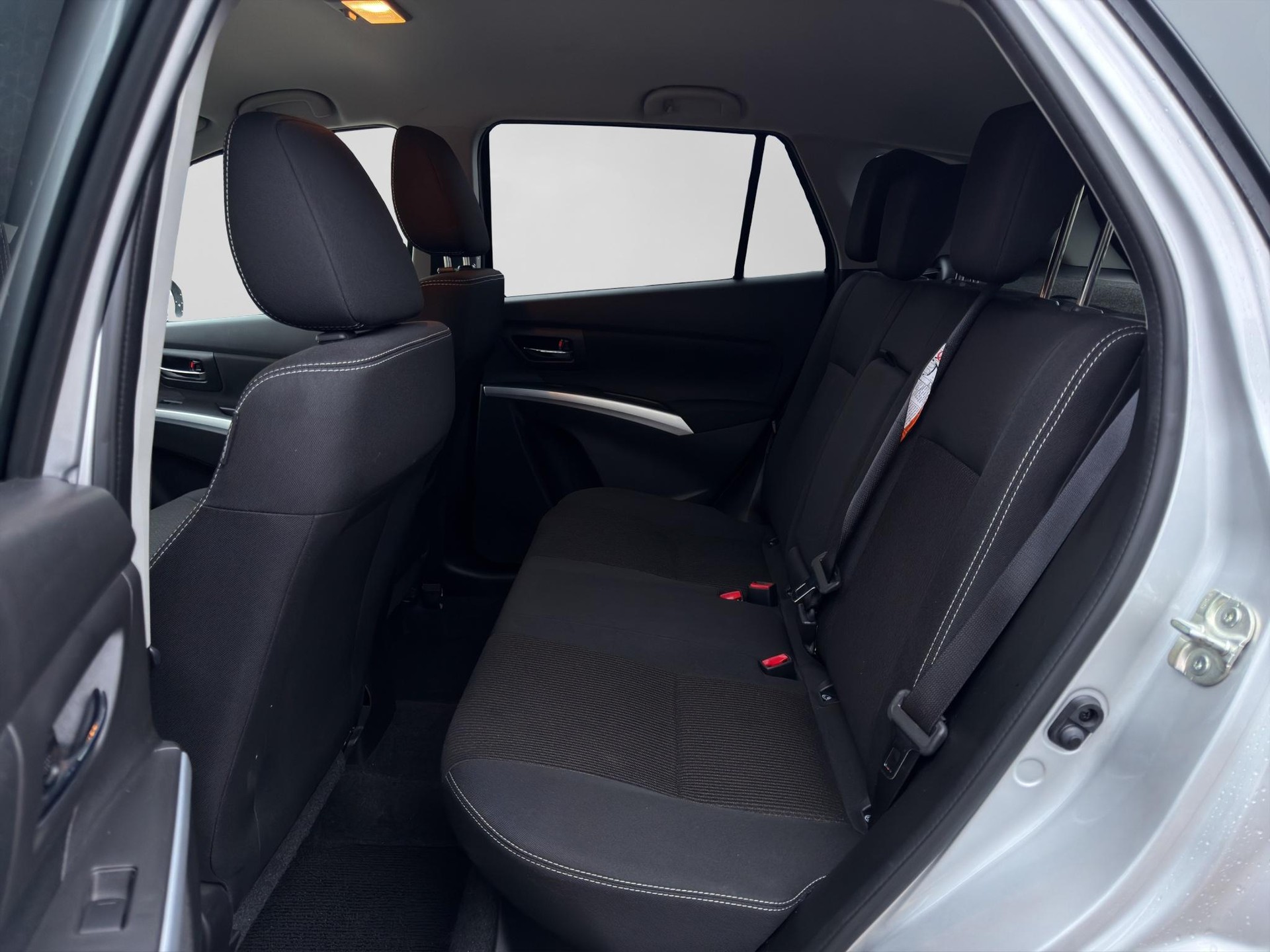 SUZUKI SX4 S-Cross 1.4 T Compact+ Hybrid 4x4-image-6