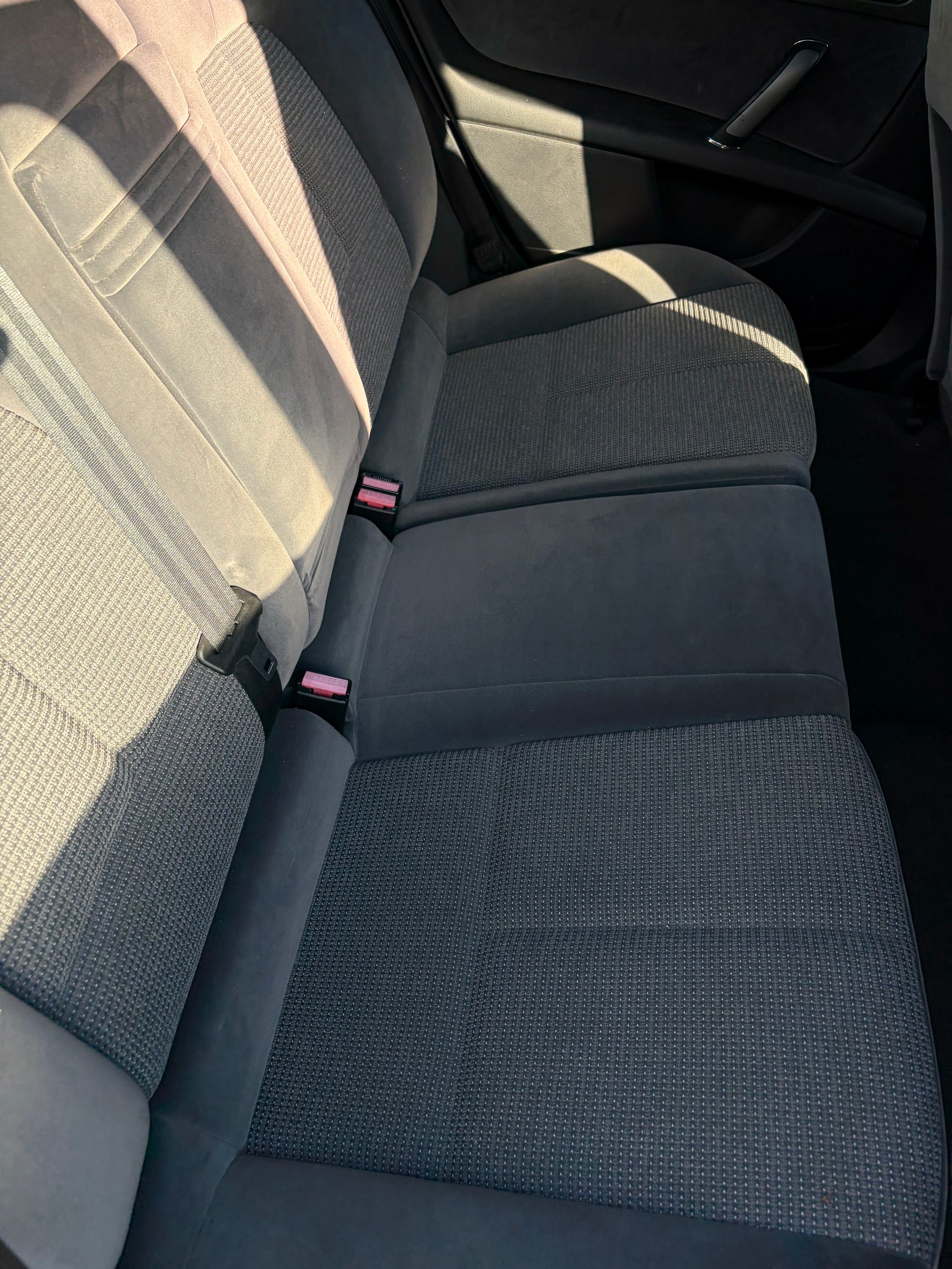 PEUGEOT 407 2.0 HDI SR Selection-image-7