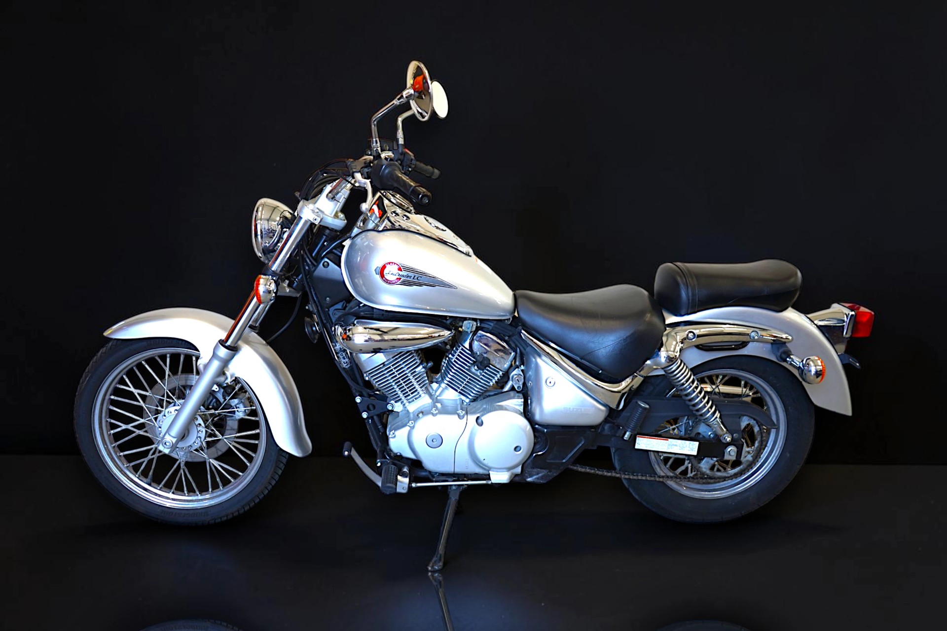 SUZUKI VL 125 Y/ K1 Intruder LC-image-3