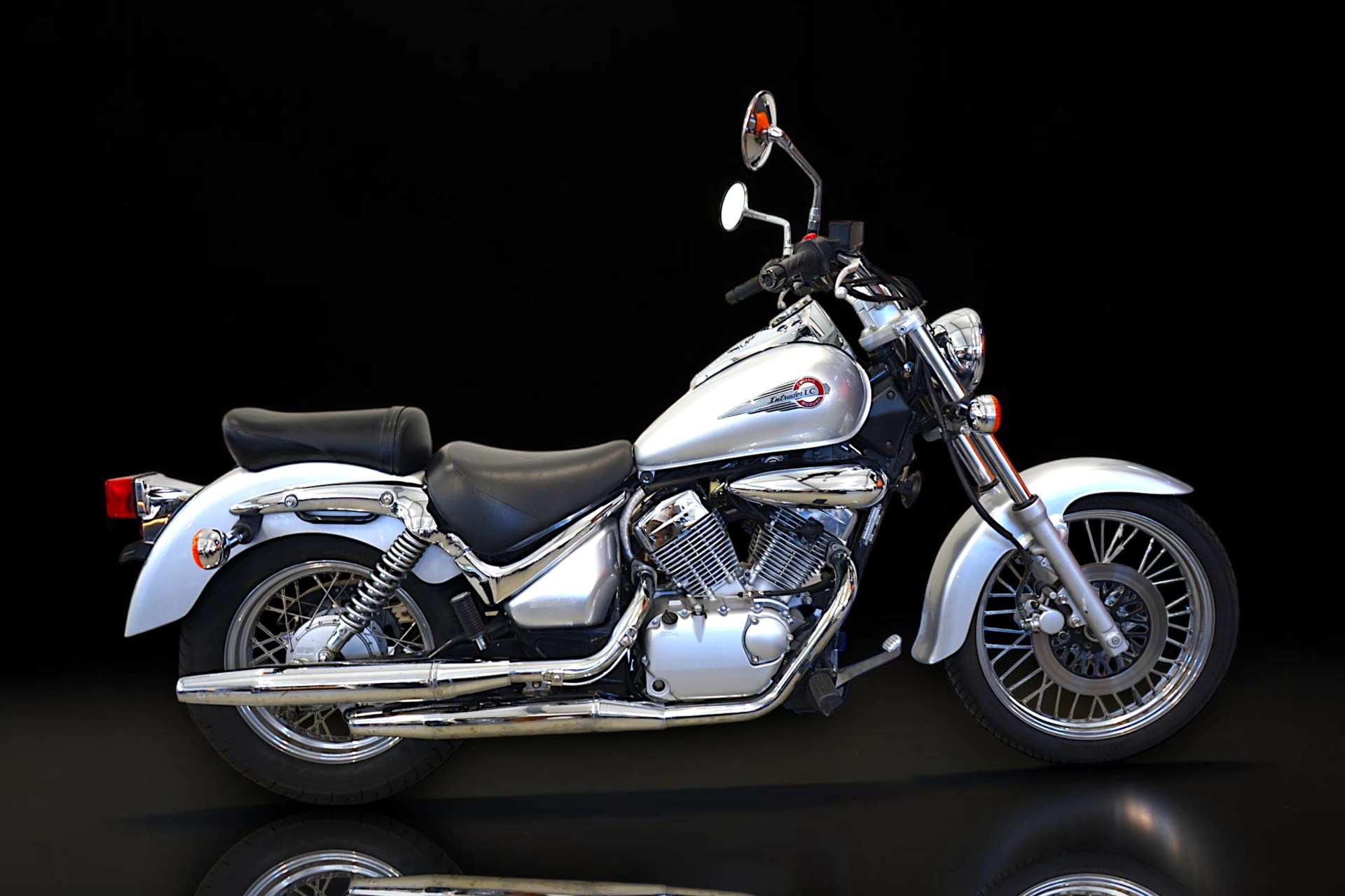 SUZUKI VL 125 Y/ K1 Intruder LC