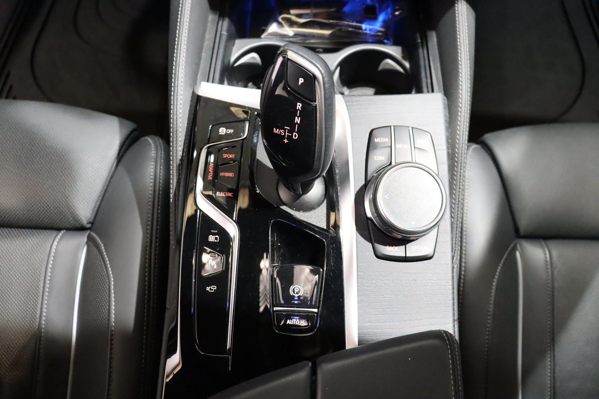 BMW 545e xDrive SAG-image-11