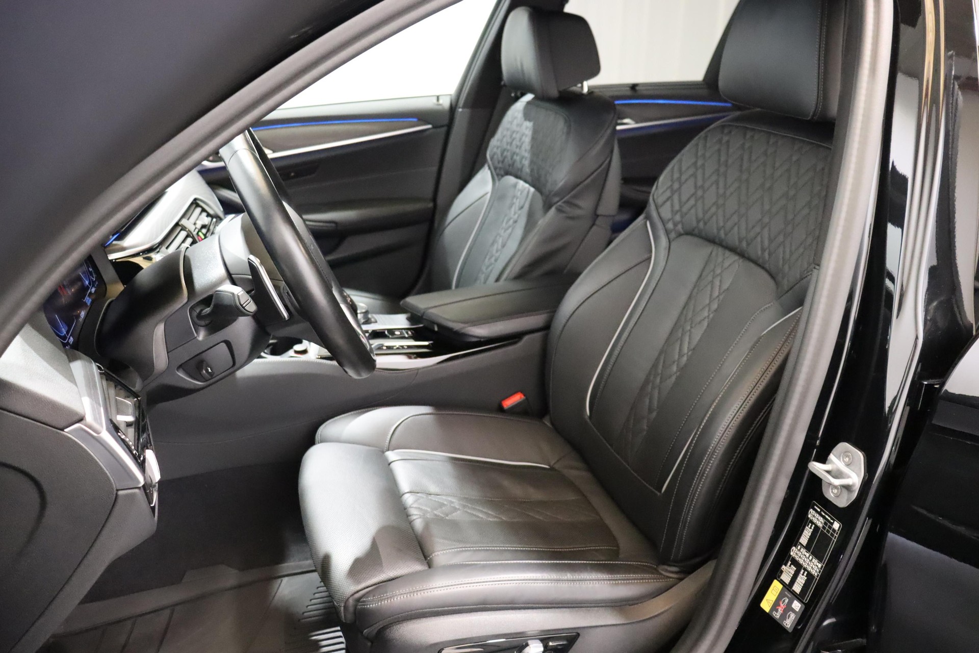 BMW 545e xDrive SAG-image-9