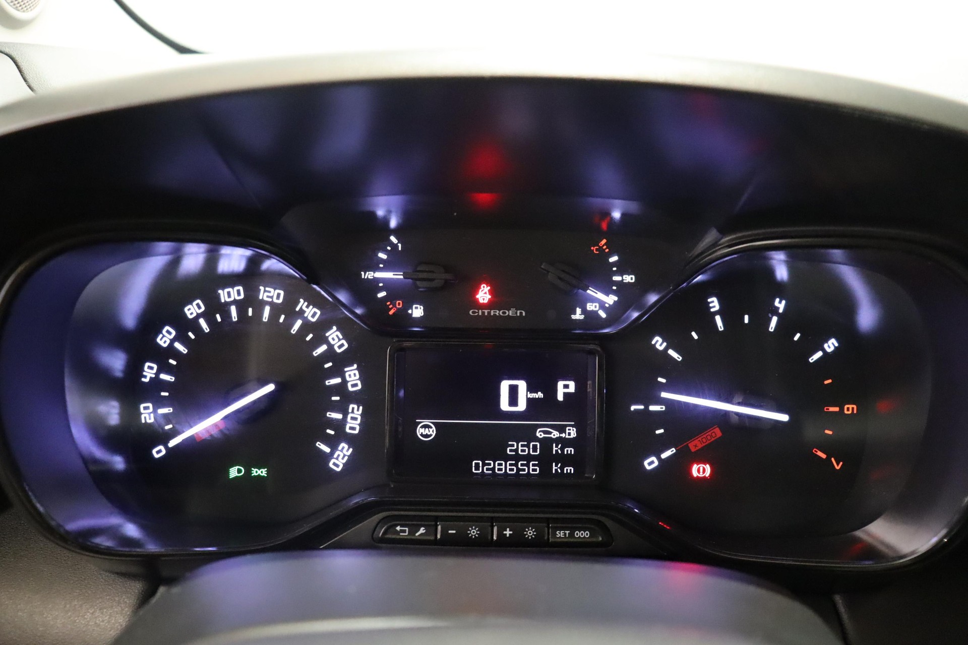 CITROEN C3 Aircross 1.2 PureTech 130 Swiss Edition-image-13