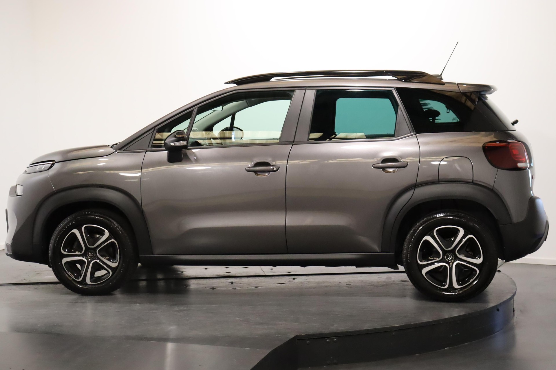 CITROEN C3 Aircross 1.2 PureTech 130 Swiss Edition-image-1