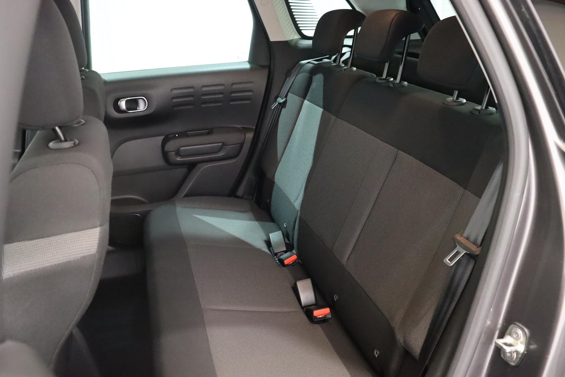 CITROEN C3 Aircross 1.2 PureTech 130 Swiss Edition-image-5