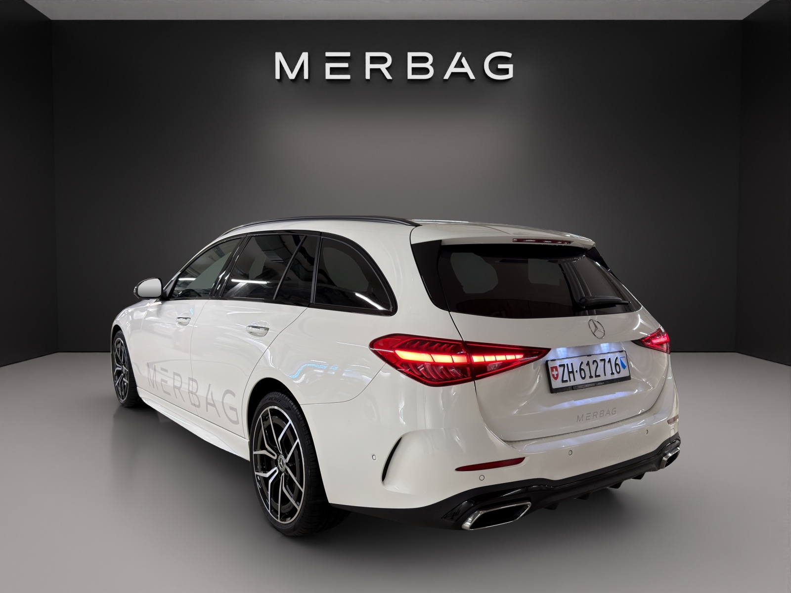 MERCEDES-BENZ C 300 T 4 Matic-image-4