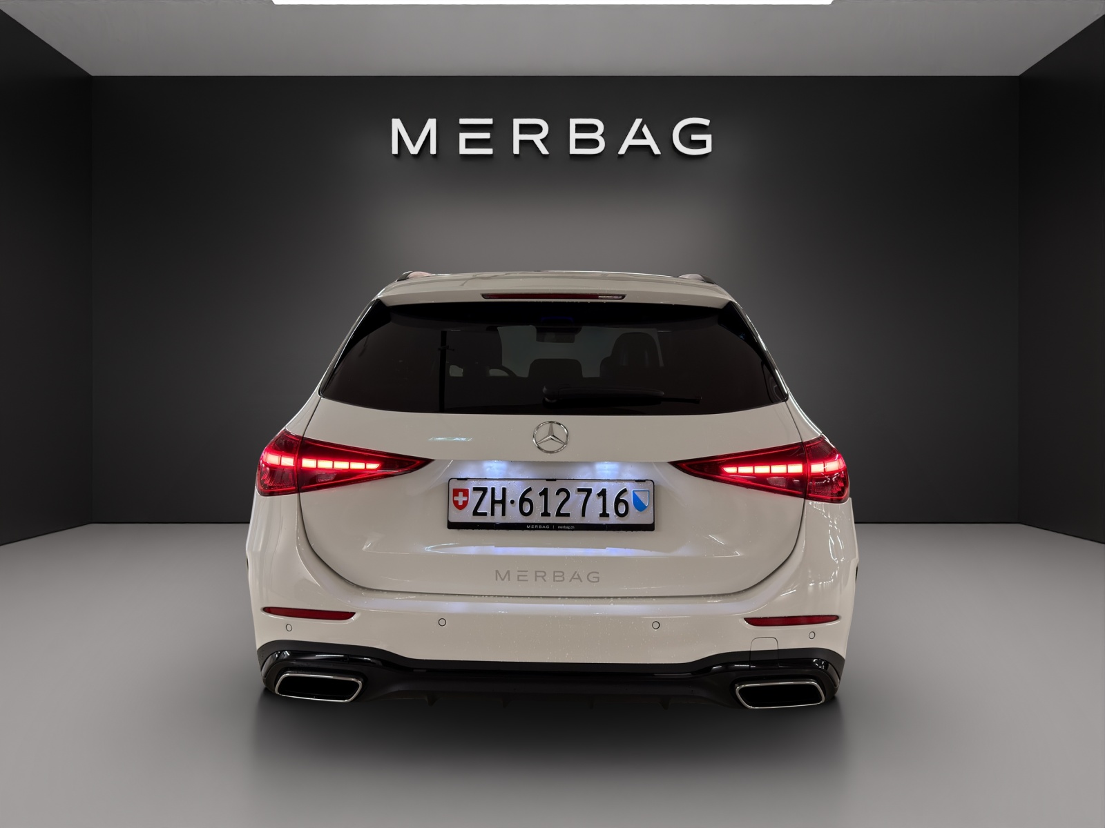 MERCEDES-BENZ C 300 T 4 Matic-image-3