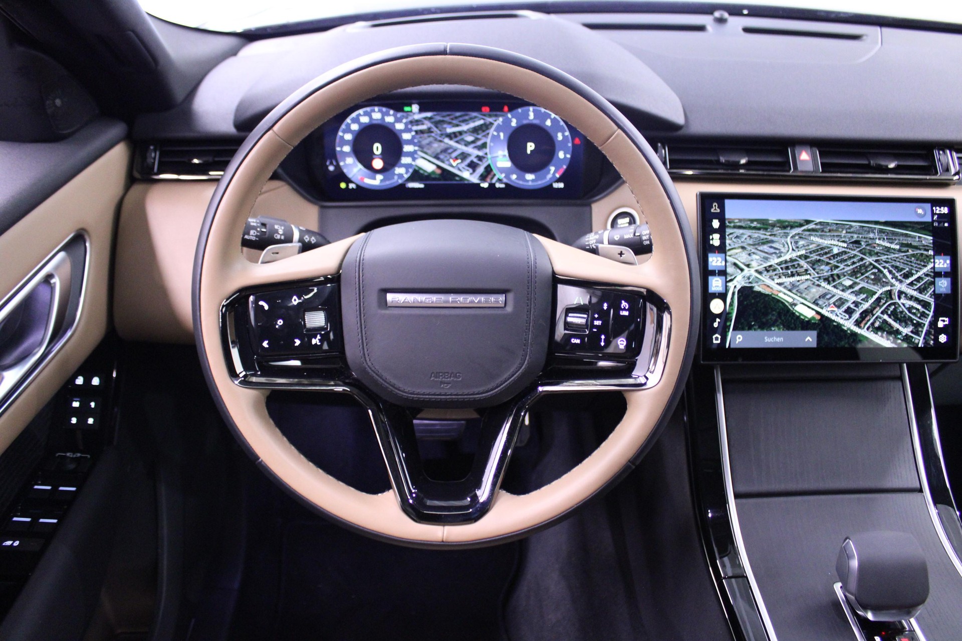 LAND ROVER Range Rover Velar 2.0 P400e R-Dynamic HSE-image-11
