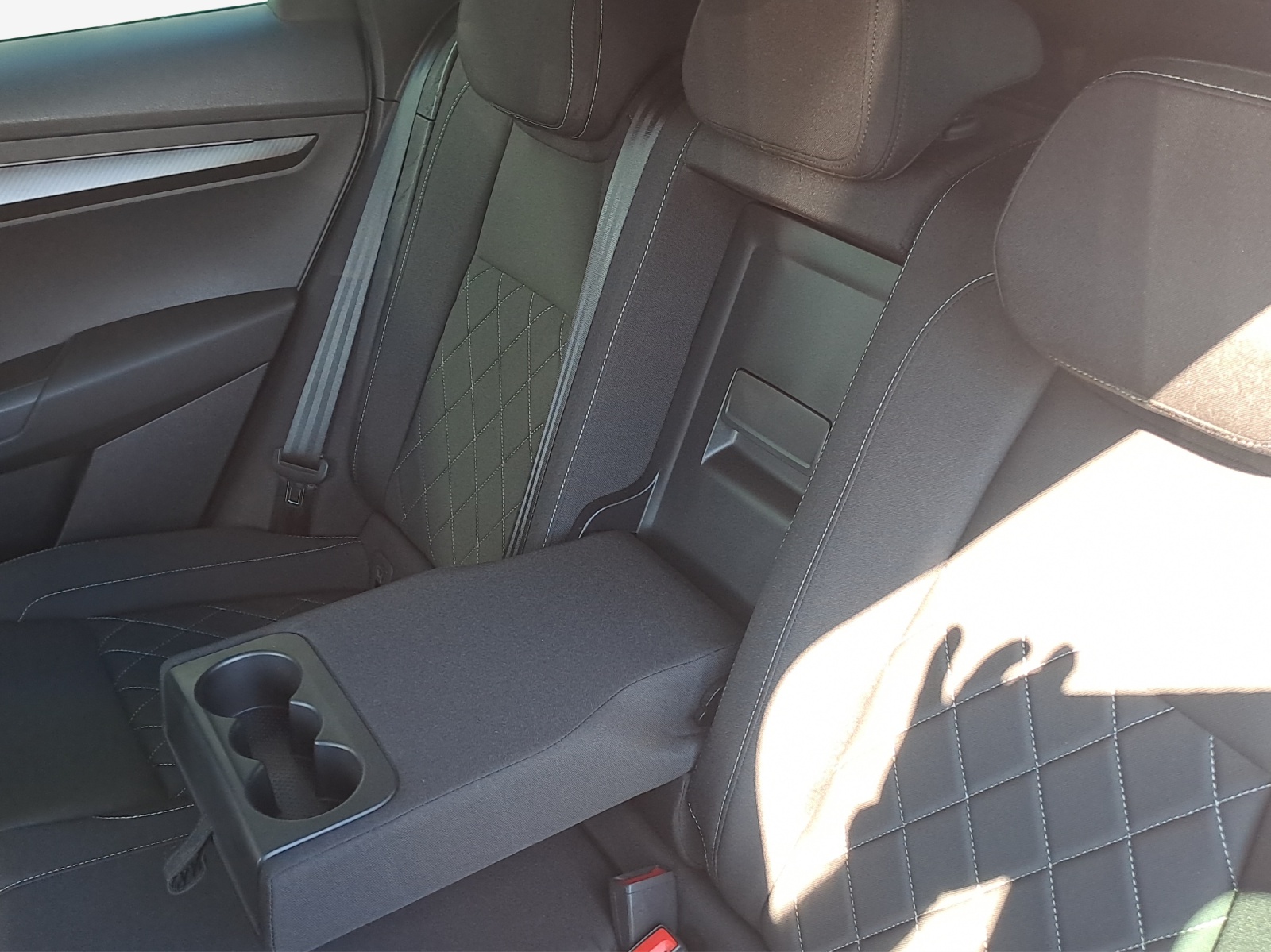 SKODA Karoq 2.0 TSI SportLine 4x4 DSG-image-11