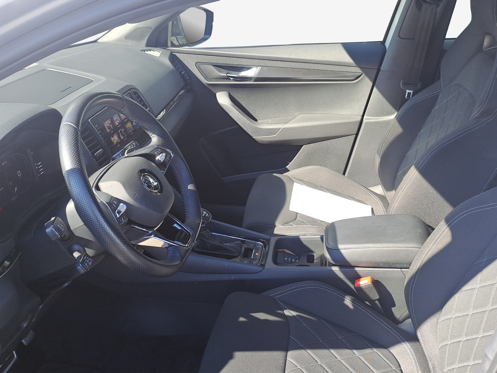 SKODA Karoq 2.0 TSI SportLine 4x4 DSG-image-7