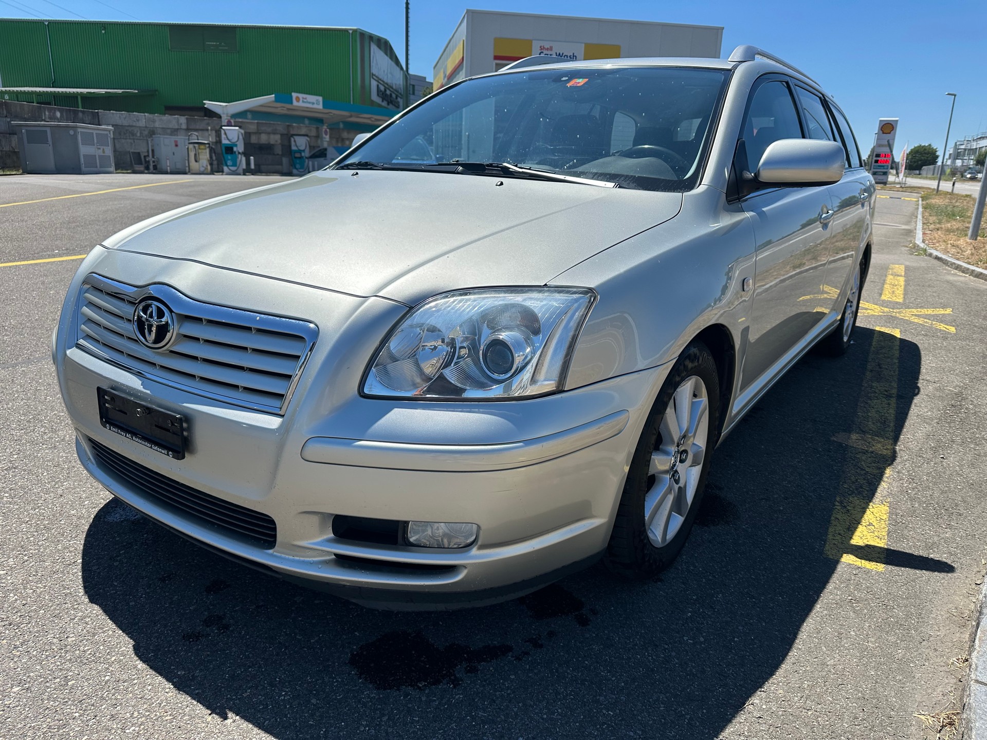 TOYOTA Avensis 2.0 D4 VVT-i Linea Sol Sportswagon-image-1