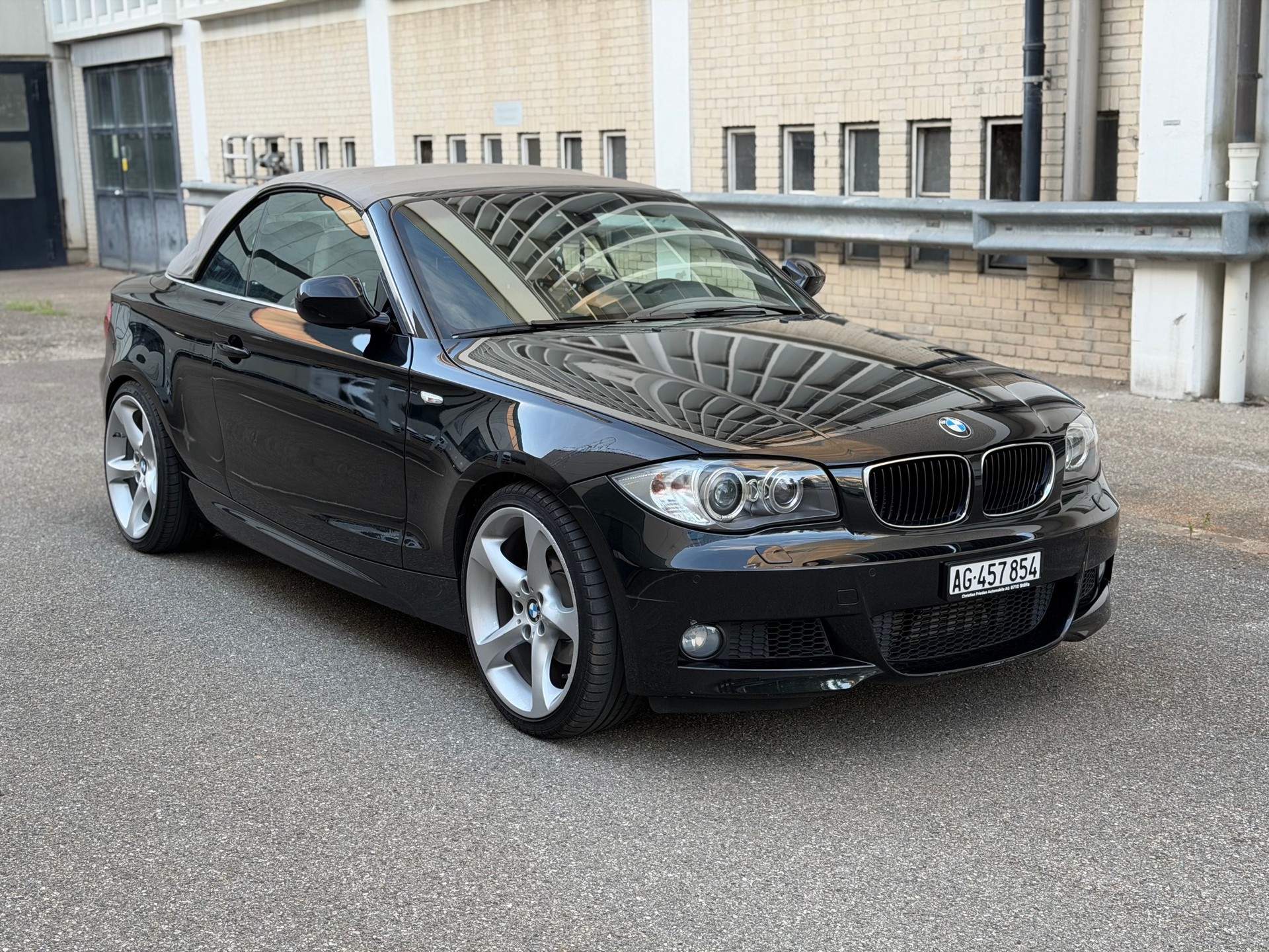 BMW 120d-image-0