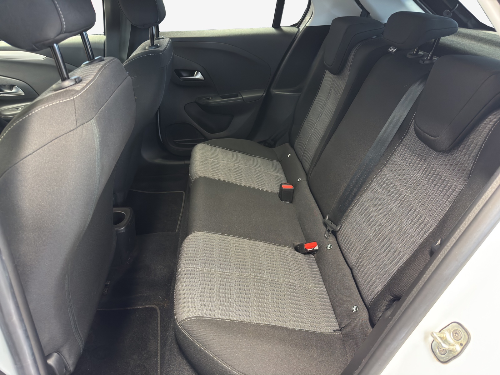 OPEL Corsa e-Edition-image-12