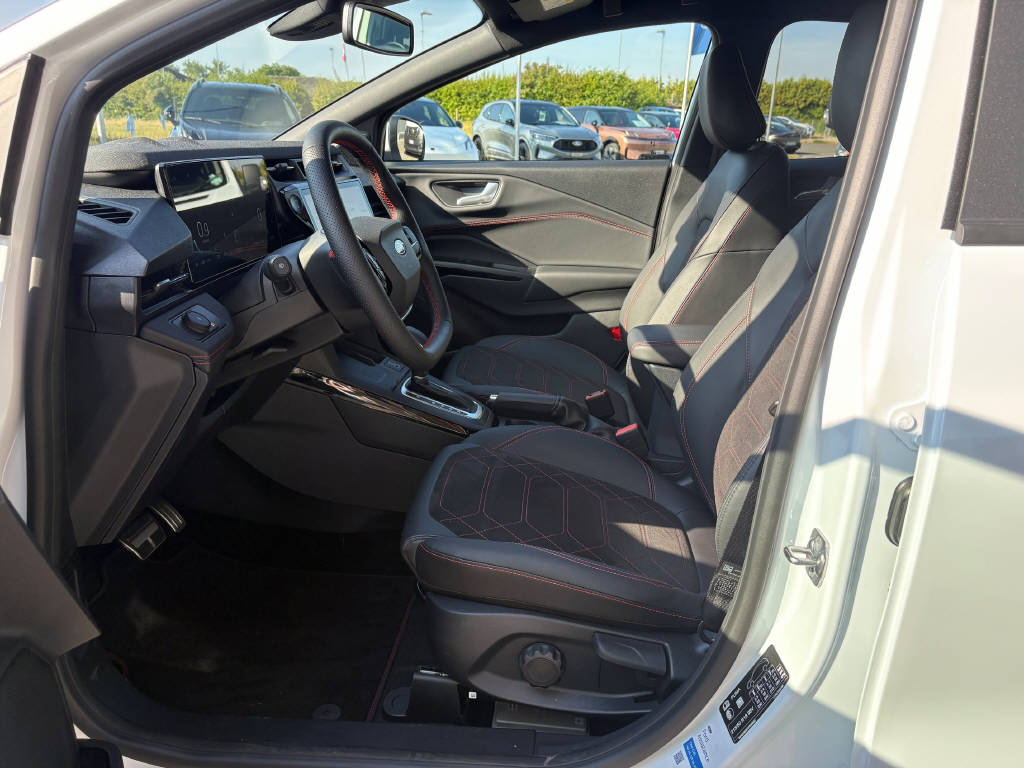 FORD Puma 1.0 EcoB Hybrid 155 ST-Line X **White Edition**-image-13