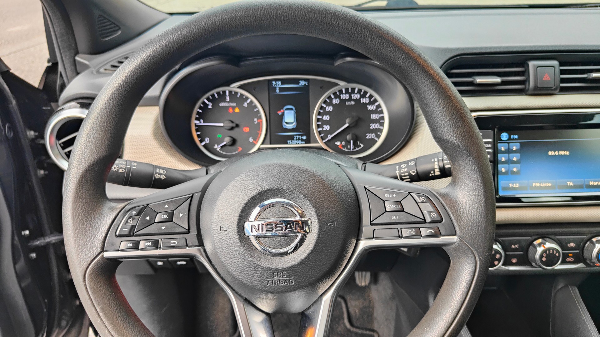 NISSAN Micra 1.5 dCi N-Way-image-6