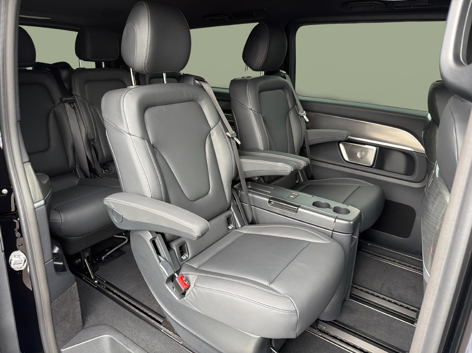 MERCEDES-BENZ V 300 d Exclusive extra lang Van-image-10