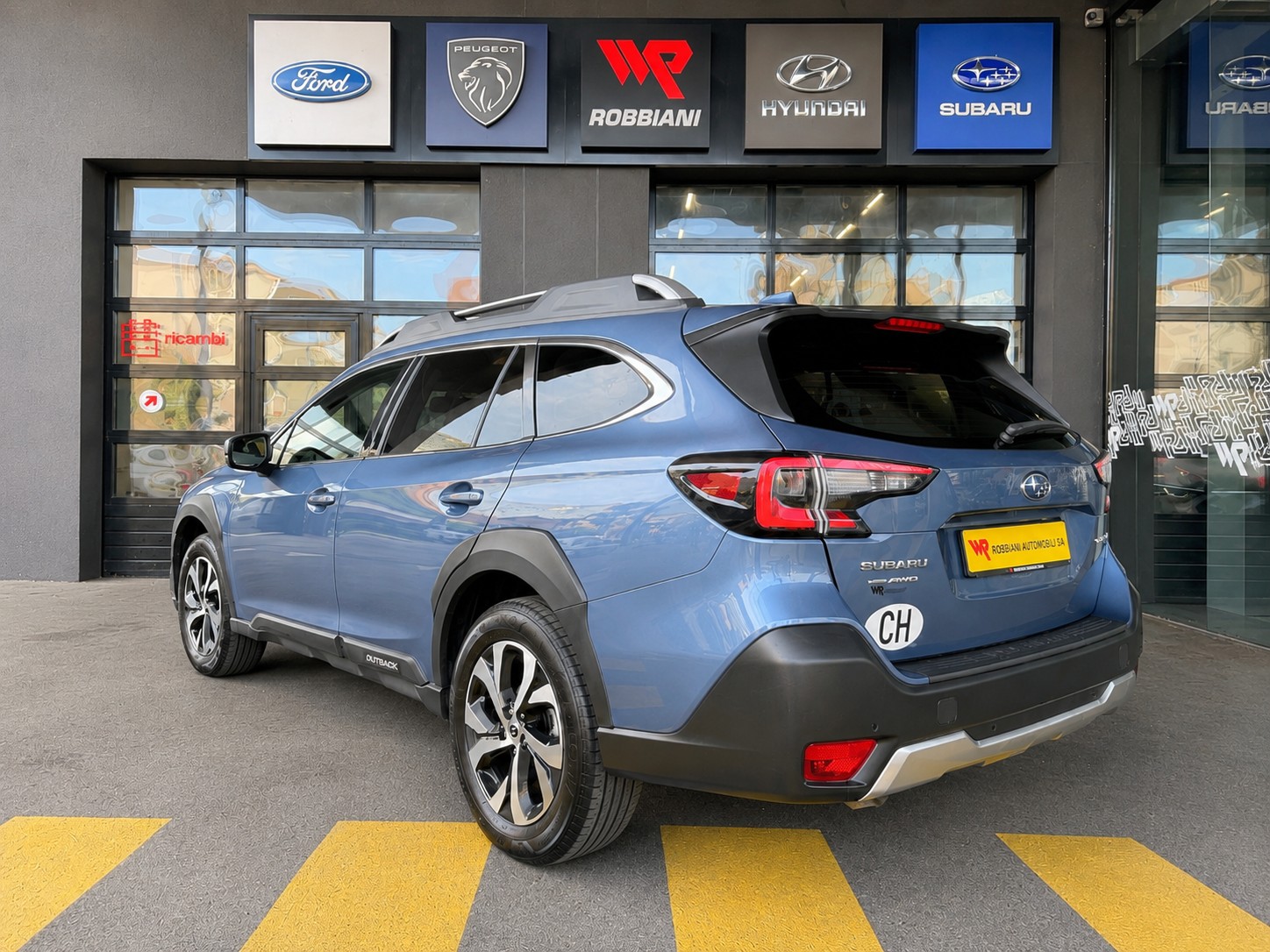 SUBARU Outback 2.5i Luxury AWD Lineartronic-image-2