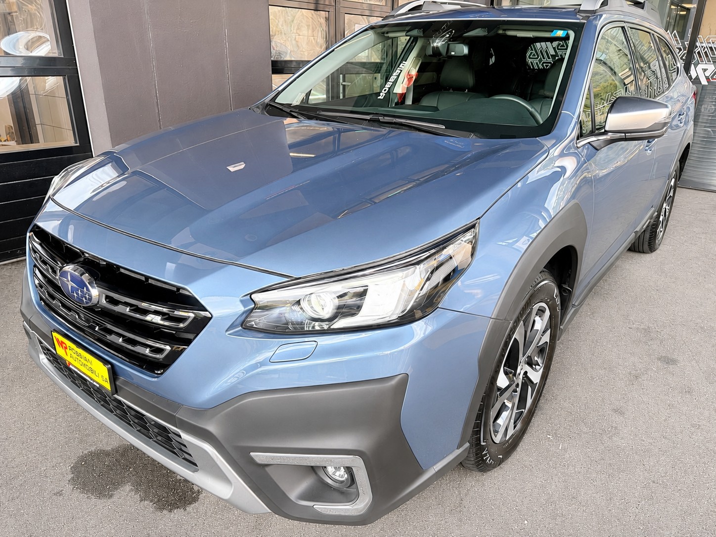 SUBARU Outback 2.5i Luxury AWD Lineartronic-image-4