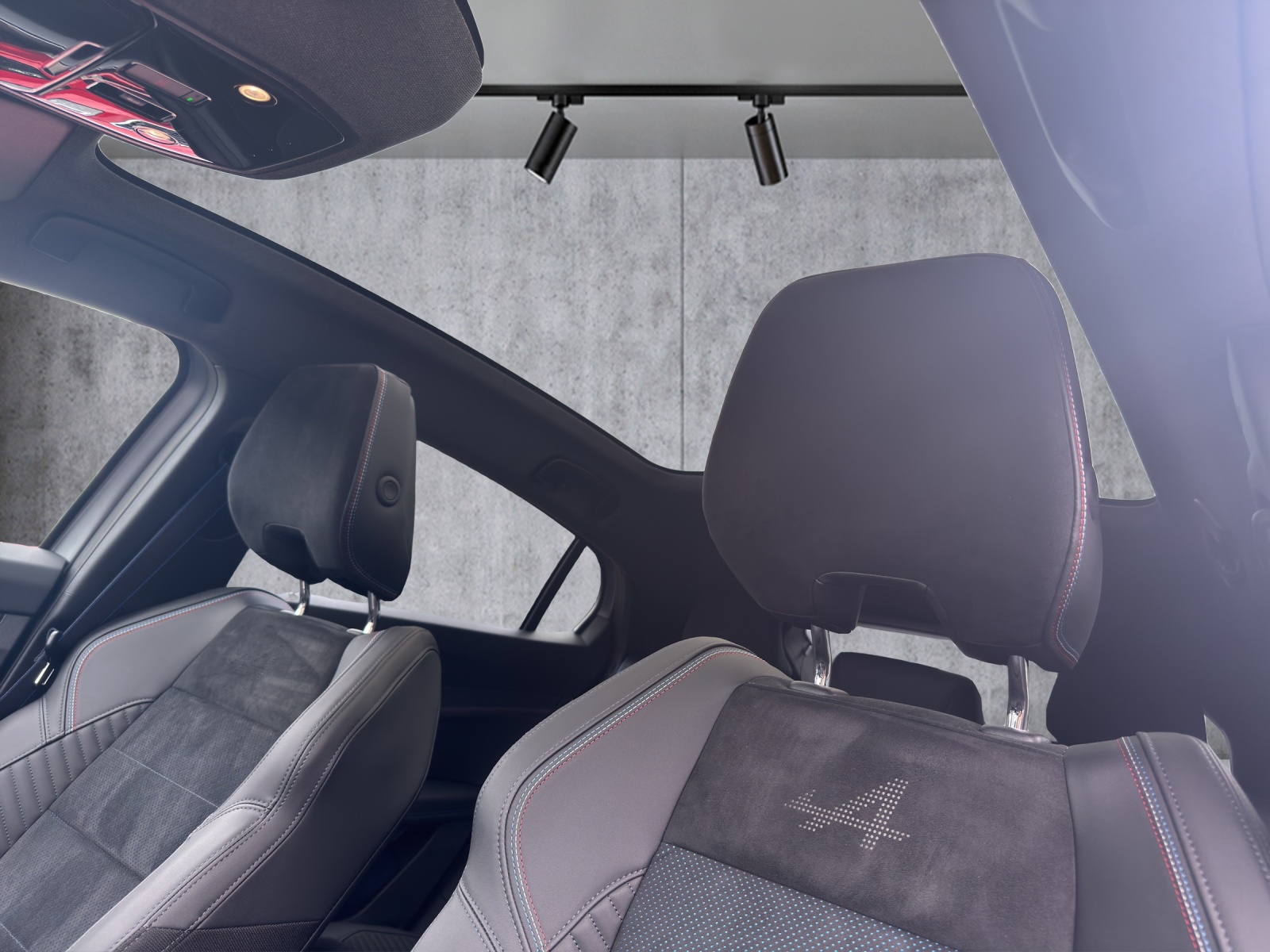RENAULT Rafale 1.2 E-Tech Plug-in Hybrid 300 4x4 Atelier Alpine-image-9