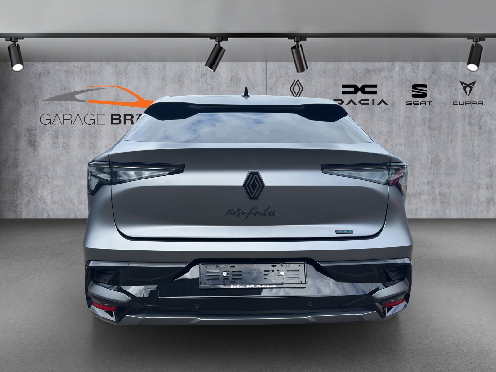 RENAULT Rafale 1.2 E-Tech Plug-in Hybrid 300 4x4 Atelier Alpine-image-4