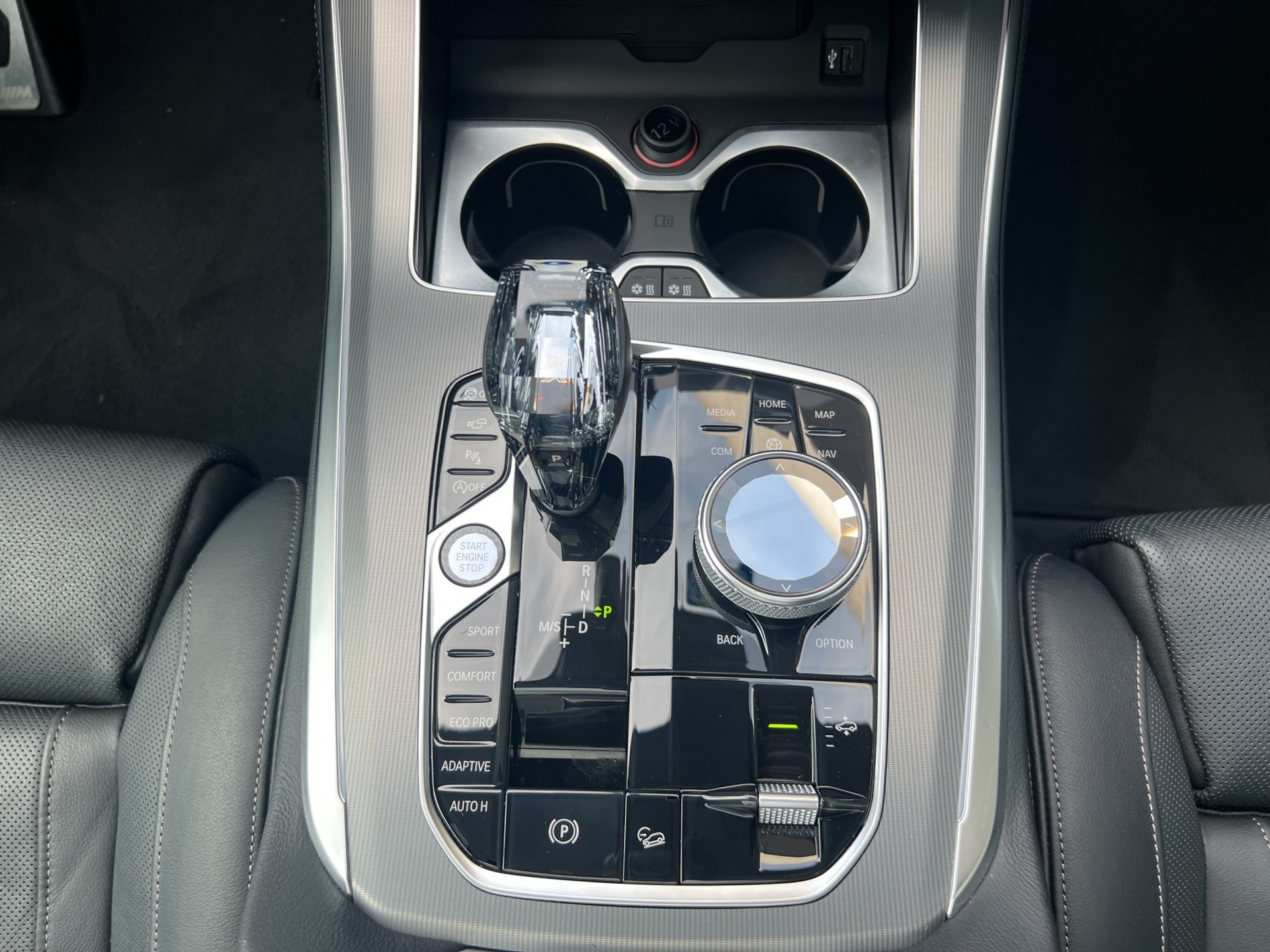 BMW X5 xDrive 30d Steptronic-image-16