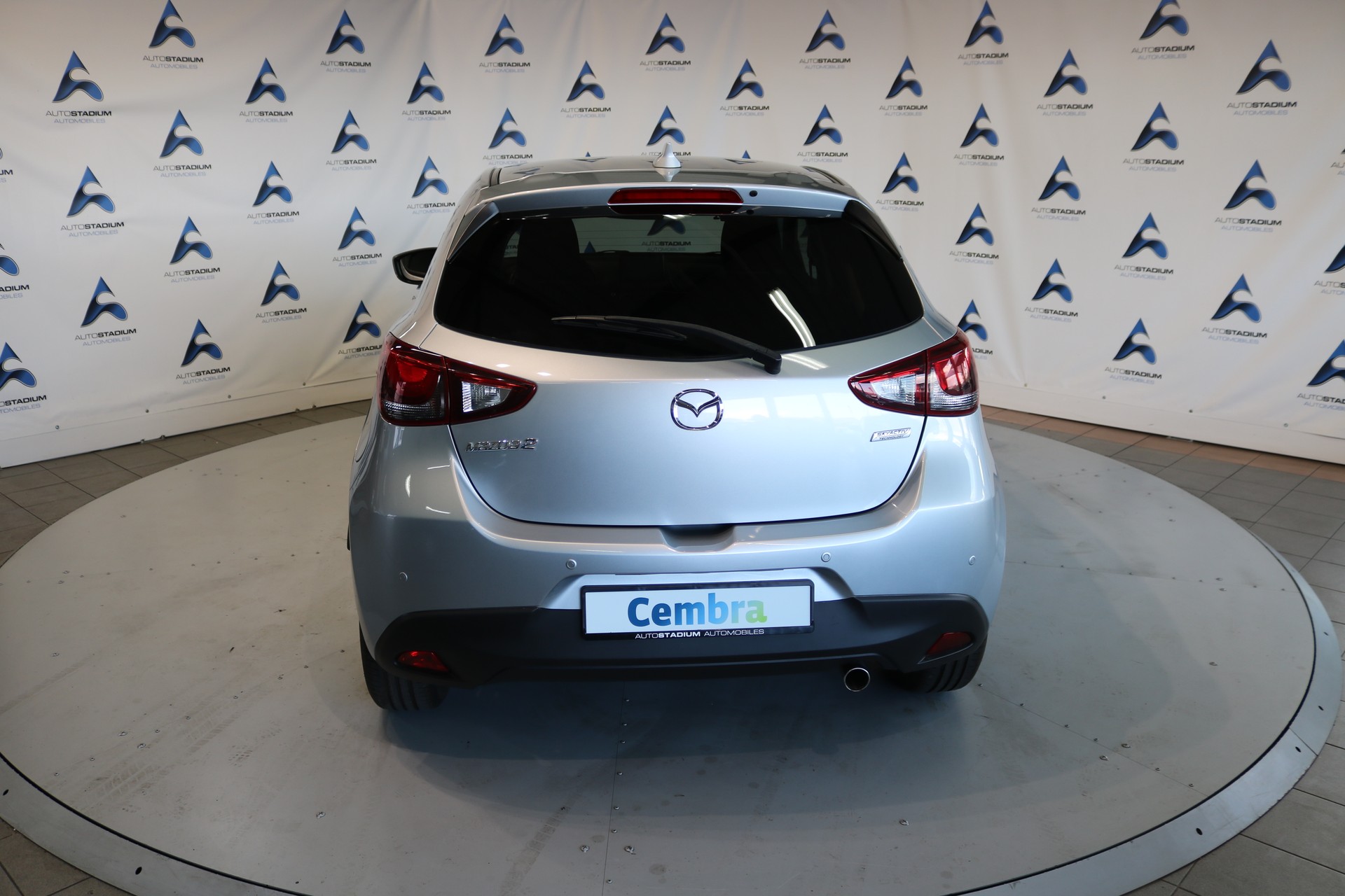 MAZDA 2 SKYACTIV-G 115 Revolution-image-19