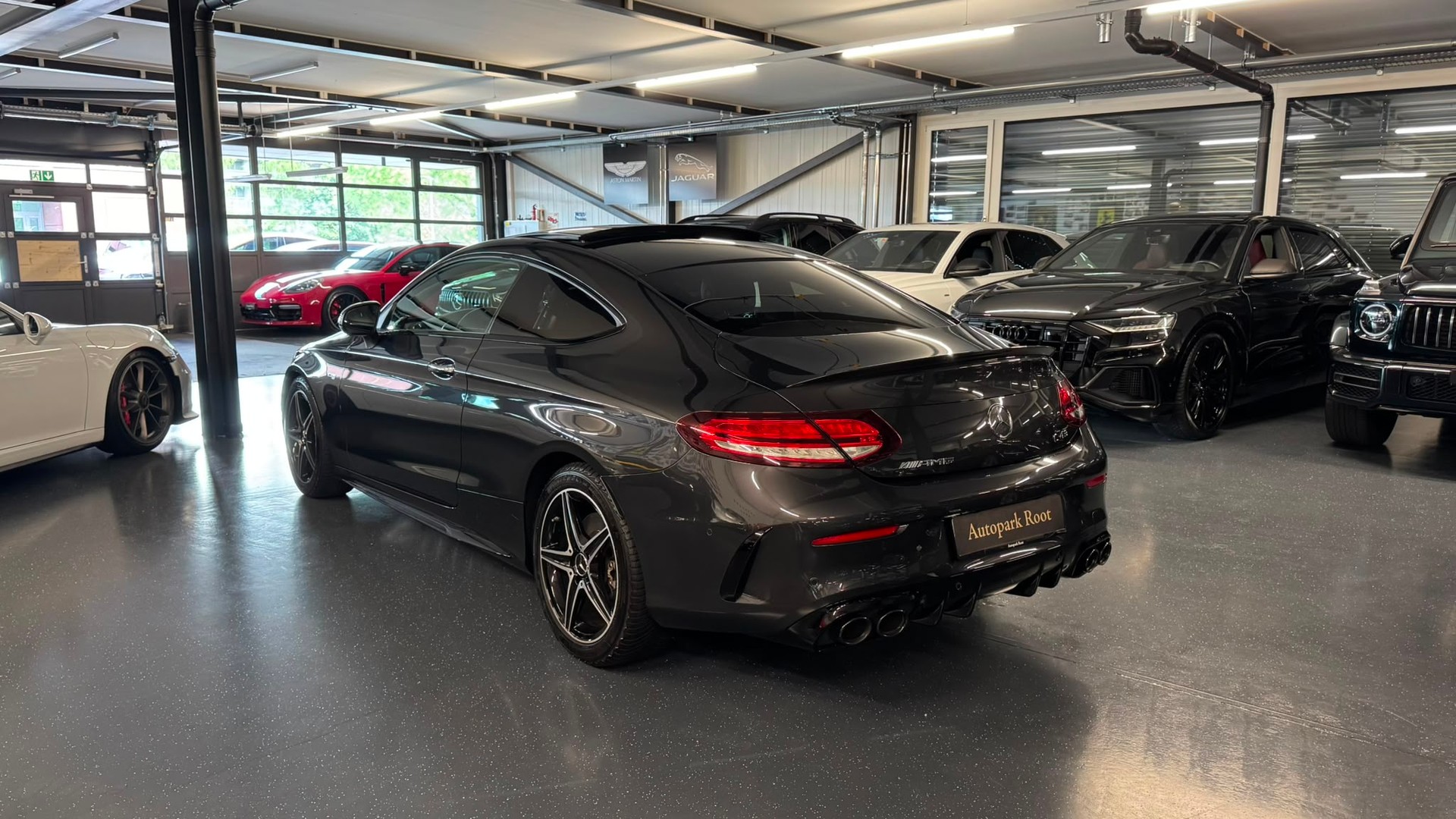 MERCEDES-BENZ C 43 AMG 4Matic 9G-tronic-image-5