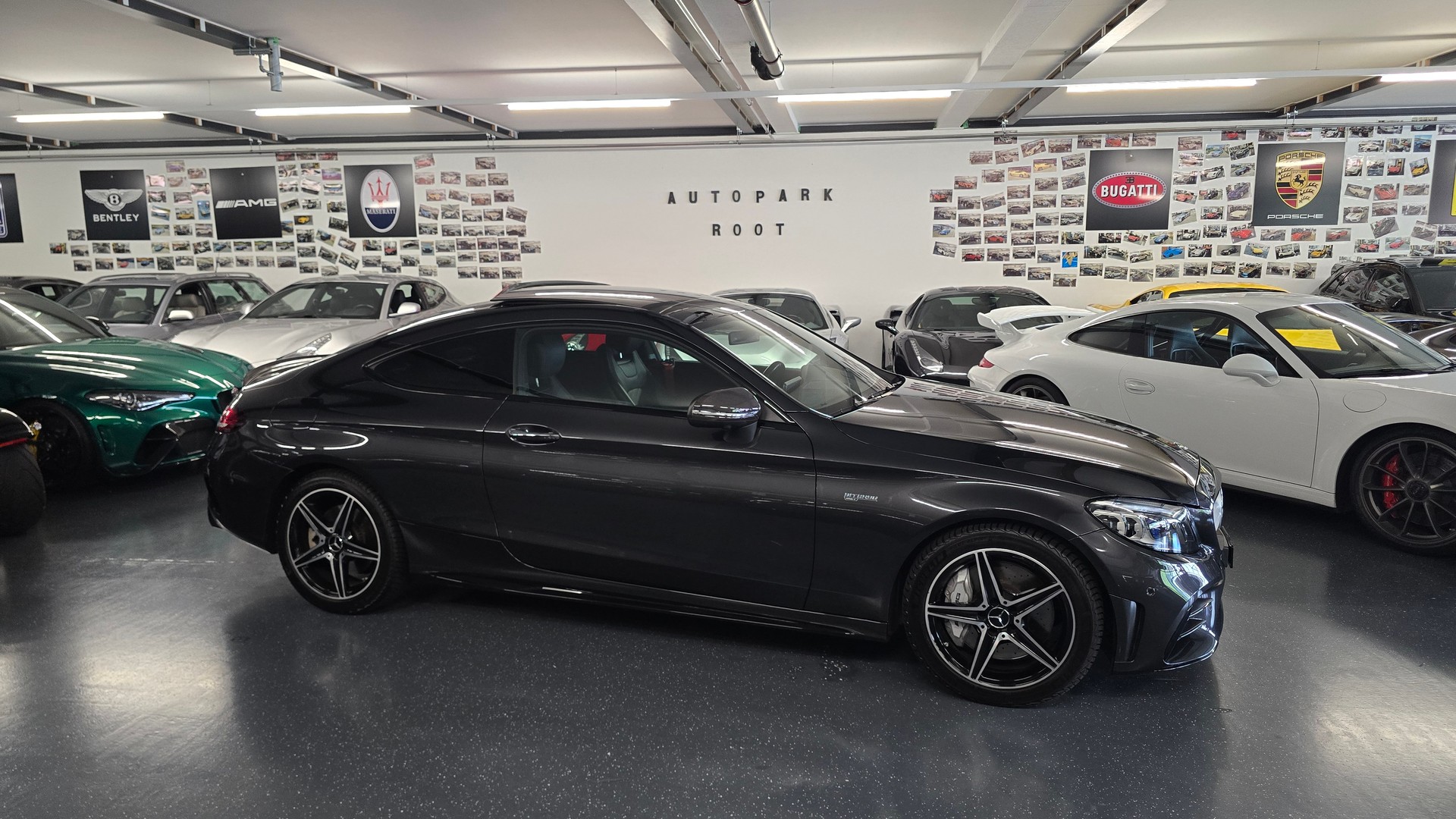 MERCEDES-BENZ C 43 AMG 4Matic 9G-tronic-image-4