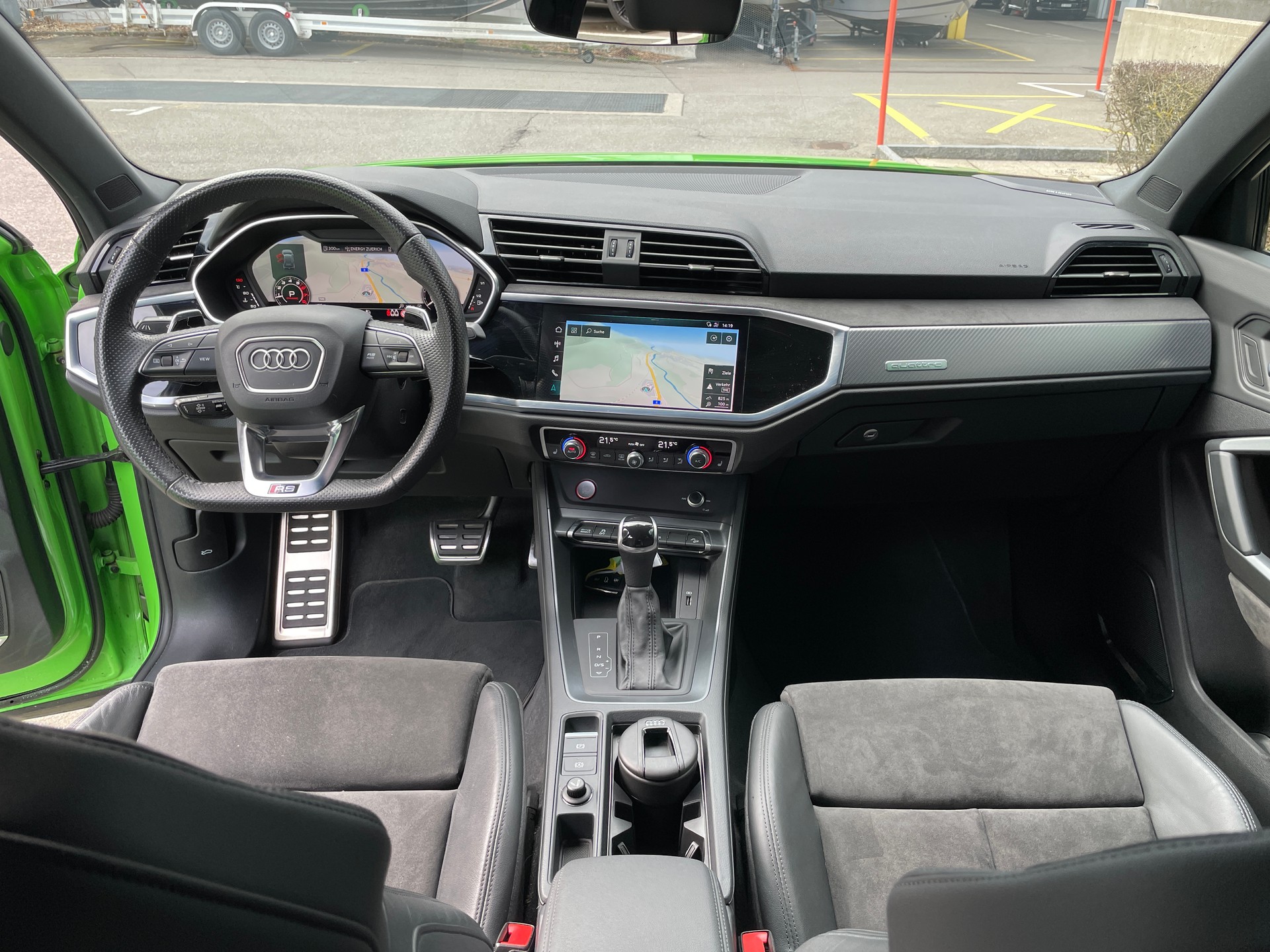AUDI RS Q3 2.5 TFSI quattro S tronic-image-16
